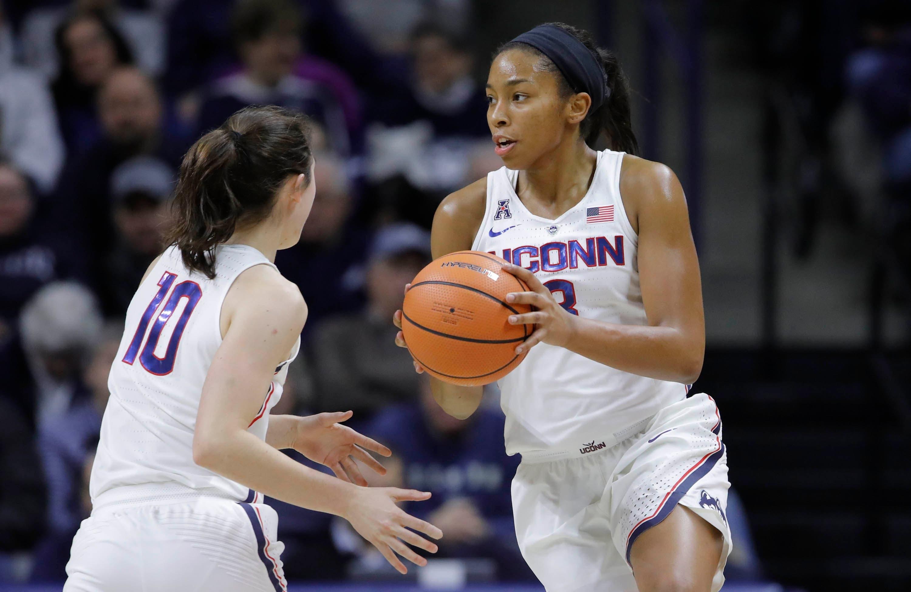 Jan 27, 2018; Storrs, CT, USA; Connecticut Huskies guard/forward Megan Walker (3) on the court against the Tulane Green Wave in the second half at Gampel Pavilion. Mandatory Credit: David Butler II-USA TODAY Sports / David Butler II