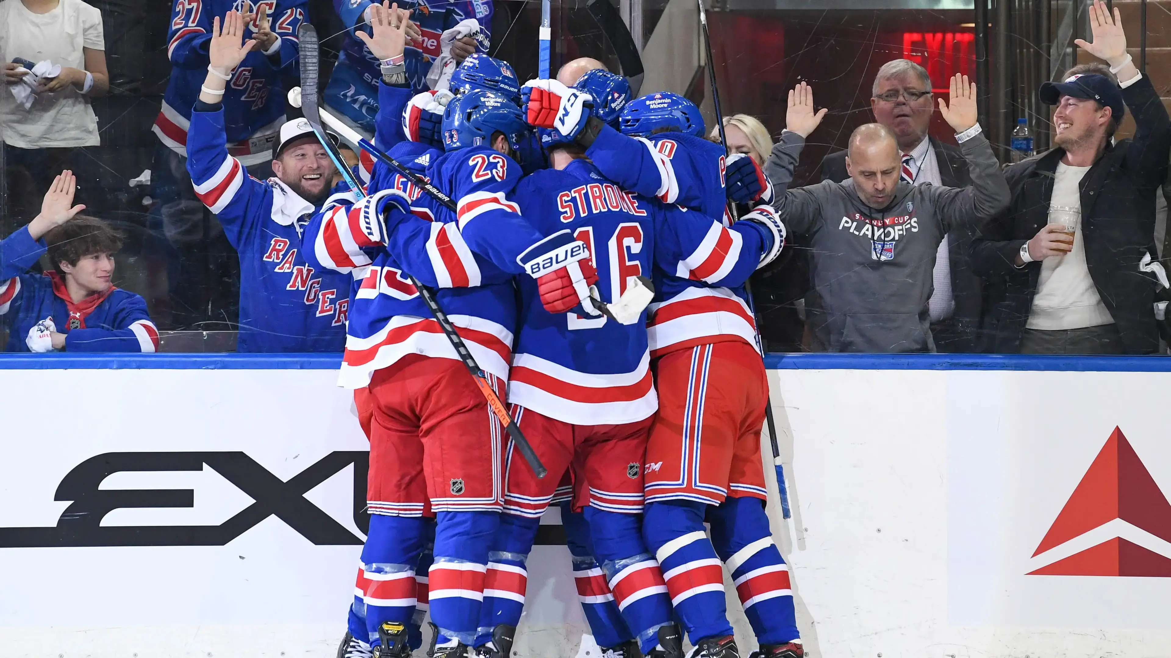 New York Rangers celebrates the goal by center Andrew Copp (18) against the Pittsburgh Penguins during the first period in game two of the first round of the 2022 Stanley Cup Playoffs / Dennis Schneidler-USA TODAY Sports