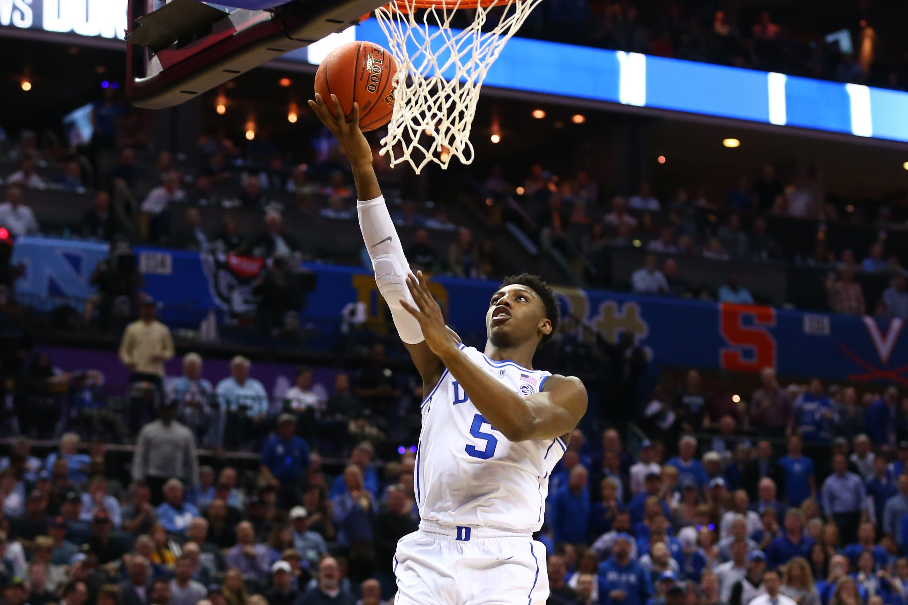 Duke Blue Devils forward RJ Barrett goes up for a shot against the Syracuse Orange in the ACC tournament at Spectrum Center. / Jeremy Brevard/USA TODAY Sports