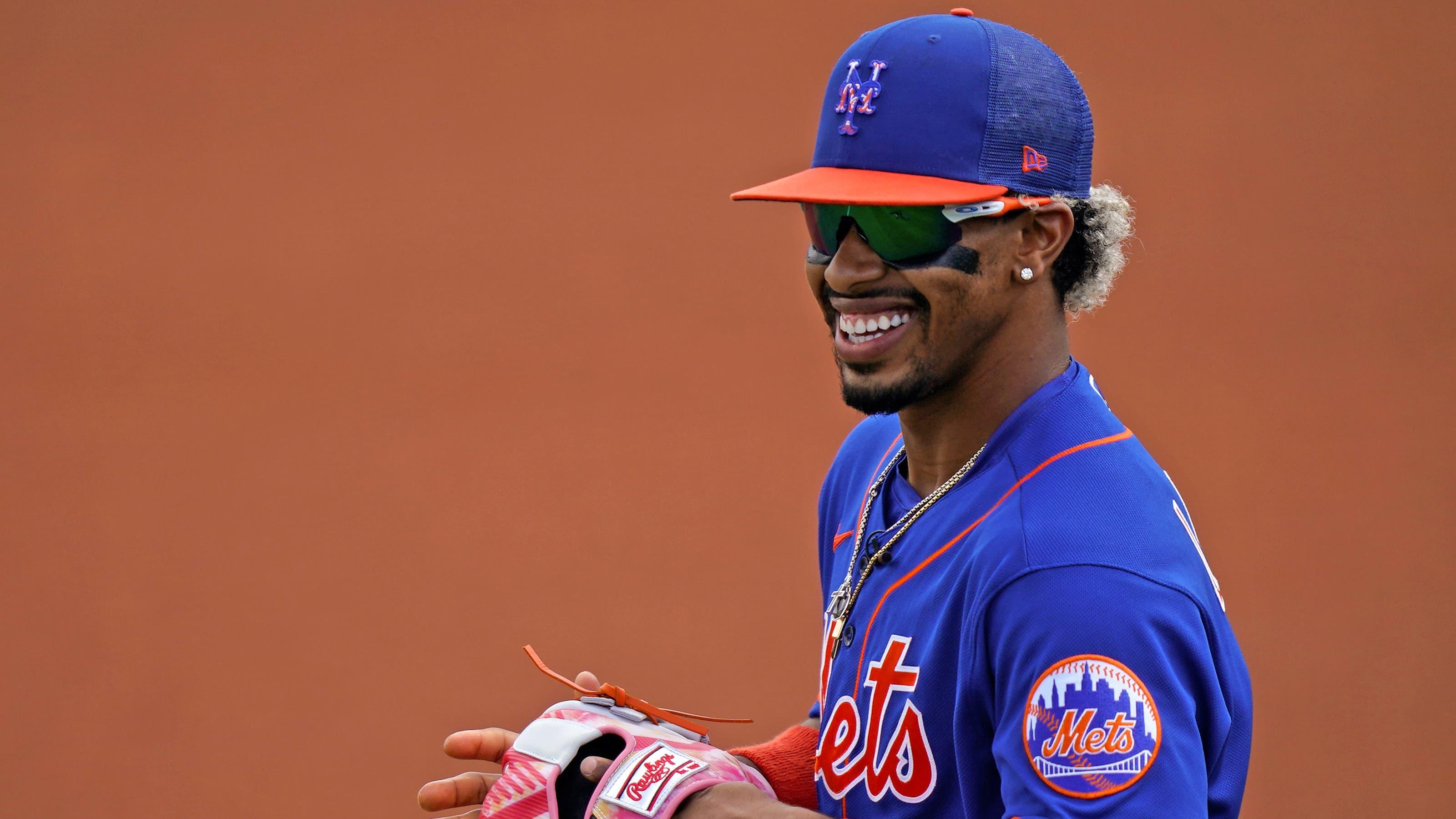 Mar 16, 2021; Port St. Lucie, Florida, USA; New York Mets shortstop Francisco Lindor (12) warms up prior to the spring training game against the Houston Astros at Clover Park. / Jasen Vinlove-USA TODAY Sports