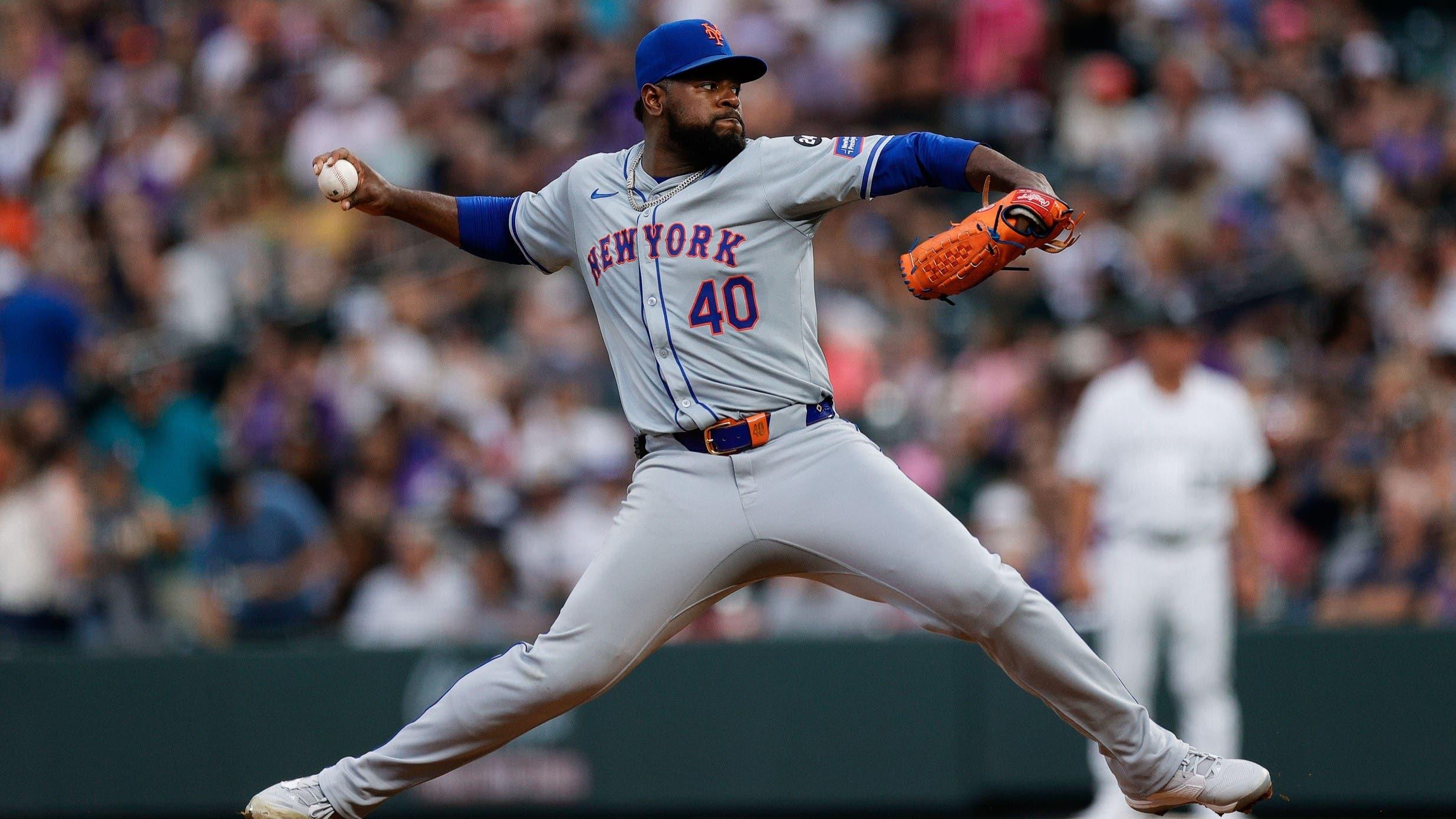 Aug 6, 2024; Denver, Colorado, USA; New York Mets starting pitcher Luis Severino (40) pitches in the third inning against the Colorado Rockies at Coors Field. / Isaiah J. Downing-USA TODAY Sports