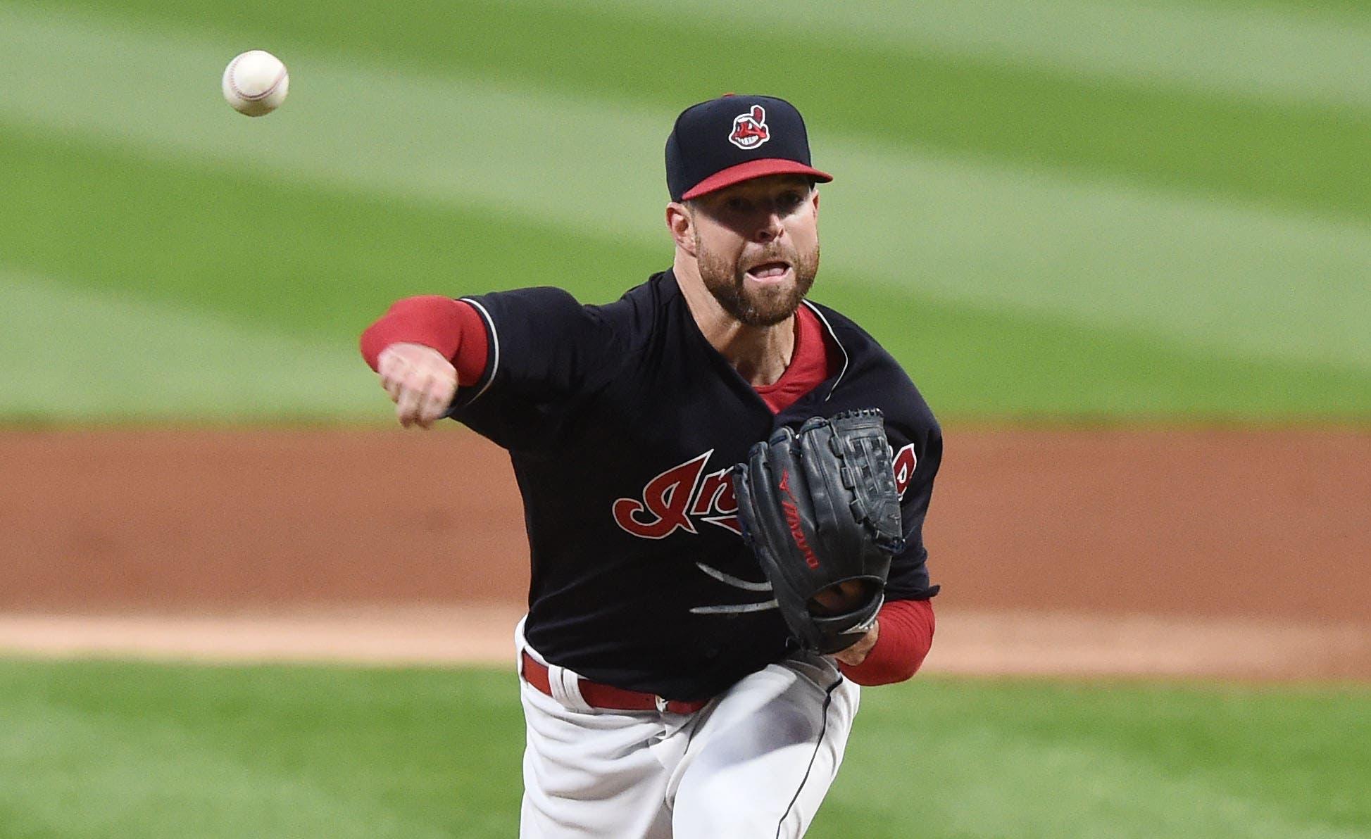 Cleveland Indians starting pitcher Corey Kluber (28) throws a pitch during the first inning against the Chicago White Sox at Progressive Field. / Ken Blaze-USA TODAY Sports