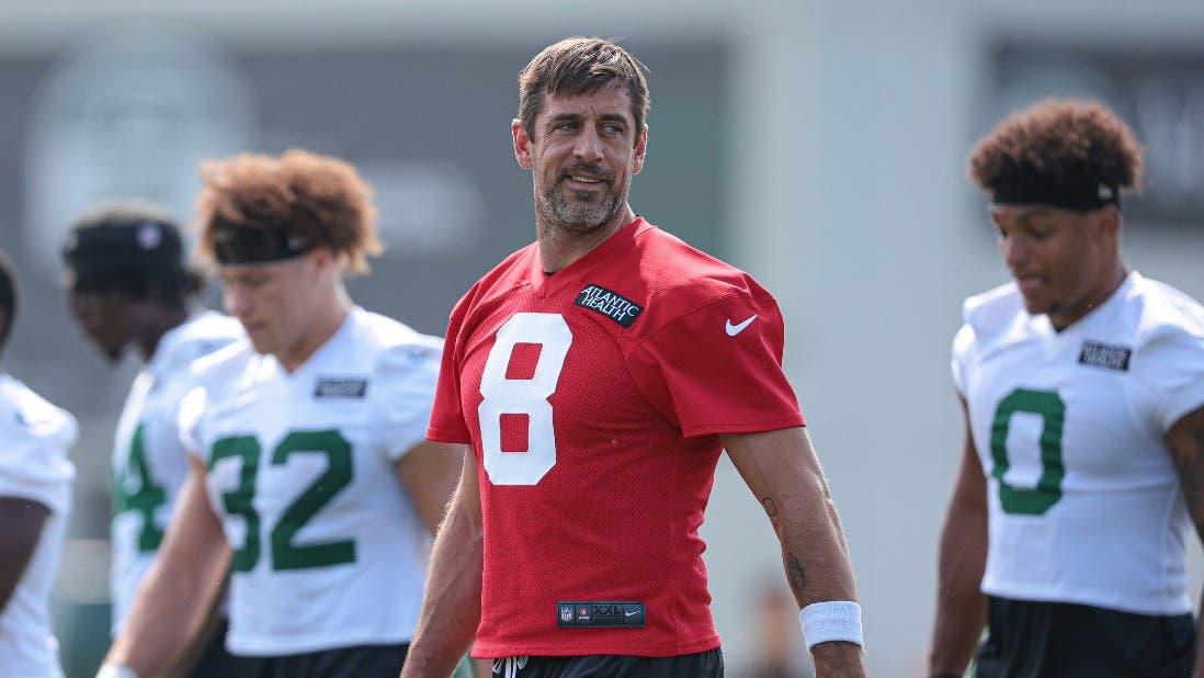 Jets' Aaron Rodgers held out of joint practice with Commanders due to rainy conditions