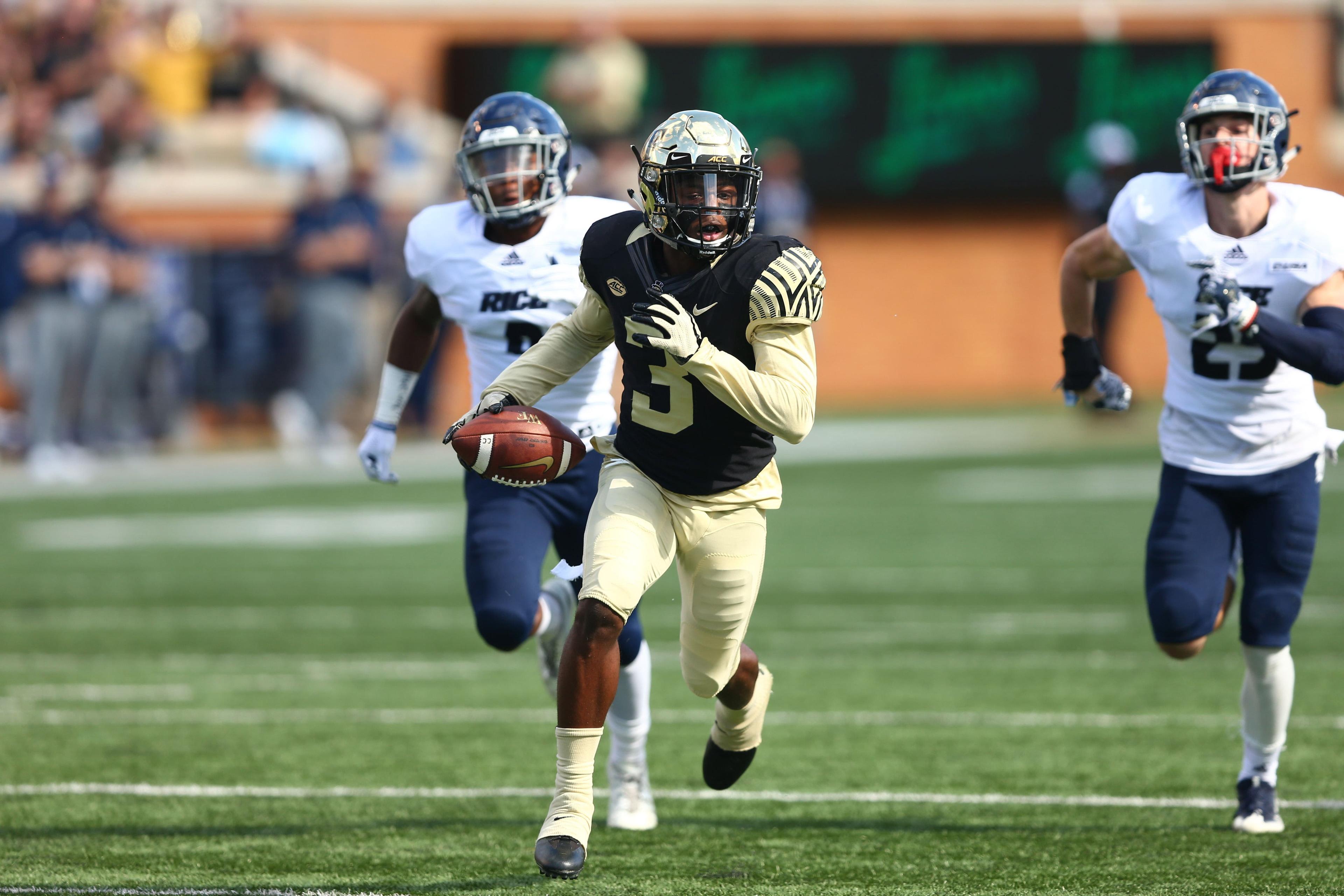 Sep 29, 2018; Winston-Salem, NC, USA; Wake Forest Demon Deacons wide receiver Greg Dortch (3) runs in for a touchdown in the first quarter against the Rice Owls at BB&T Field. Mandatory Credit: Jeremy Brevard-USA TODAY Sports / Jeremy Brevard