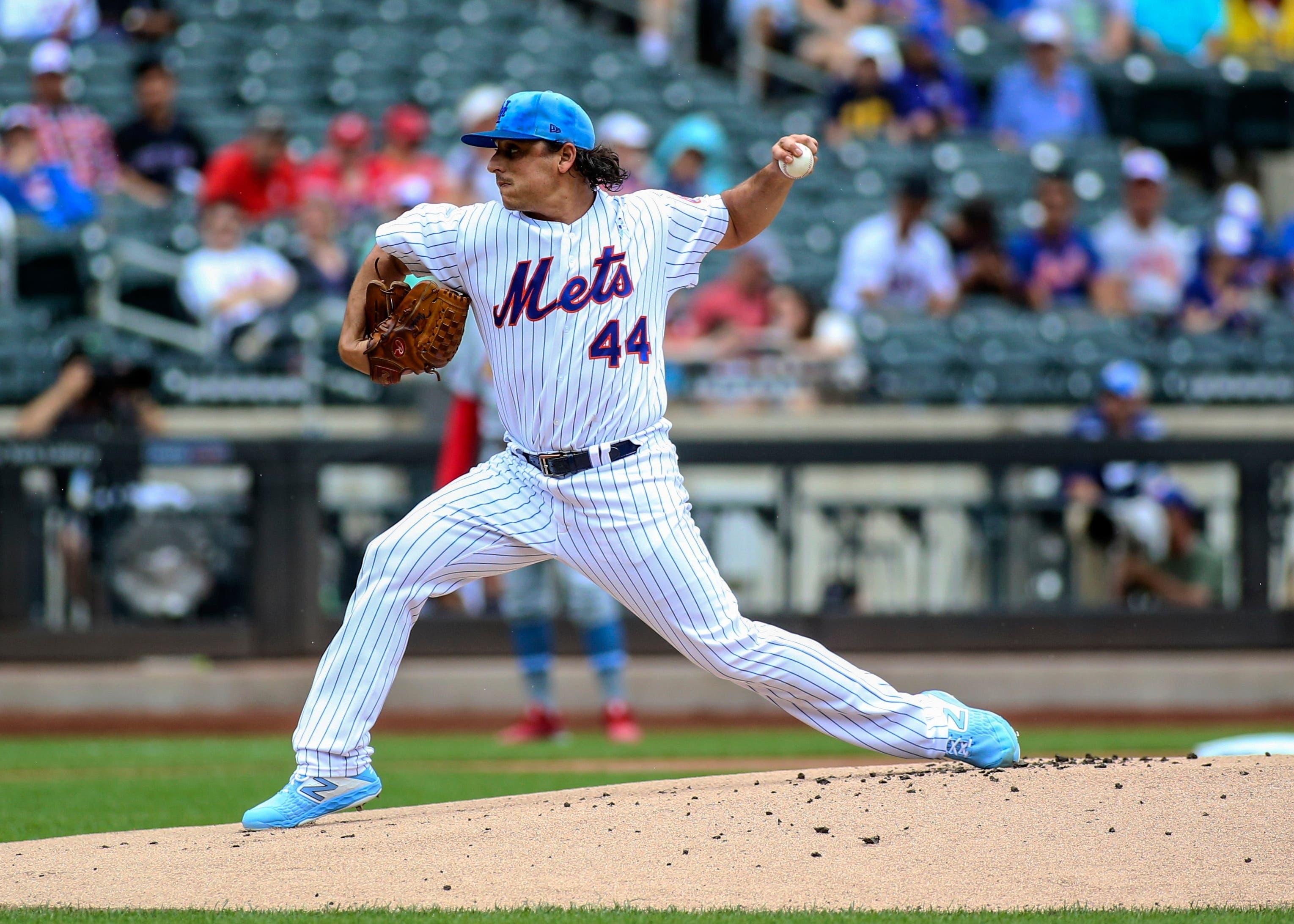 Jun 16, 2019; New York City, NY, USA; New York Mets pitcher Jason Vargas (40) pitches against the St. Louis Cardinals in the first inning at Citi Field. Mandatory Credit: Wendell Cruz-USA TODAY Sports / Wendell Cruz