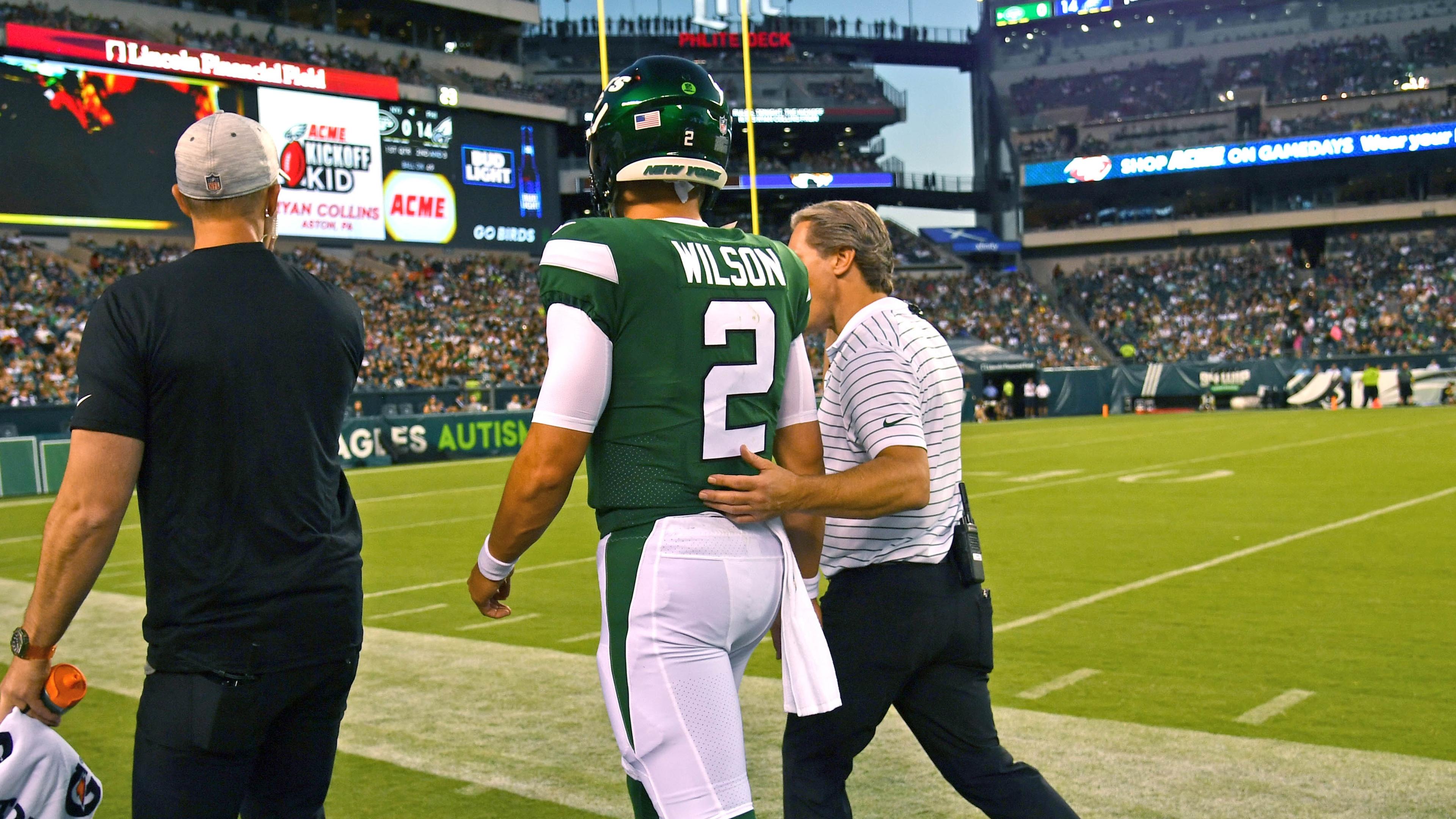 Aug 12, 2022; Philadelphia, Pennsylvania, USA; New York Jets quarterback Zach Wilson (2) walks to the locker room after being injured against the Philadelphia Eagles during the first quarter at Lincoln Financial Field. Mandatory Credit: Eric Hartline-USA TODAY Sports / © Eric Hartline-USA TODAY Sports