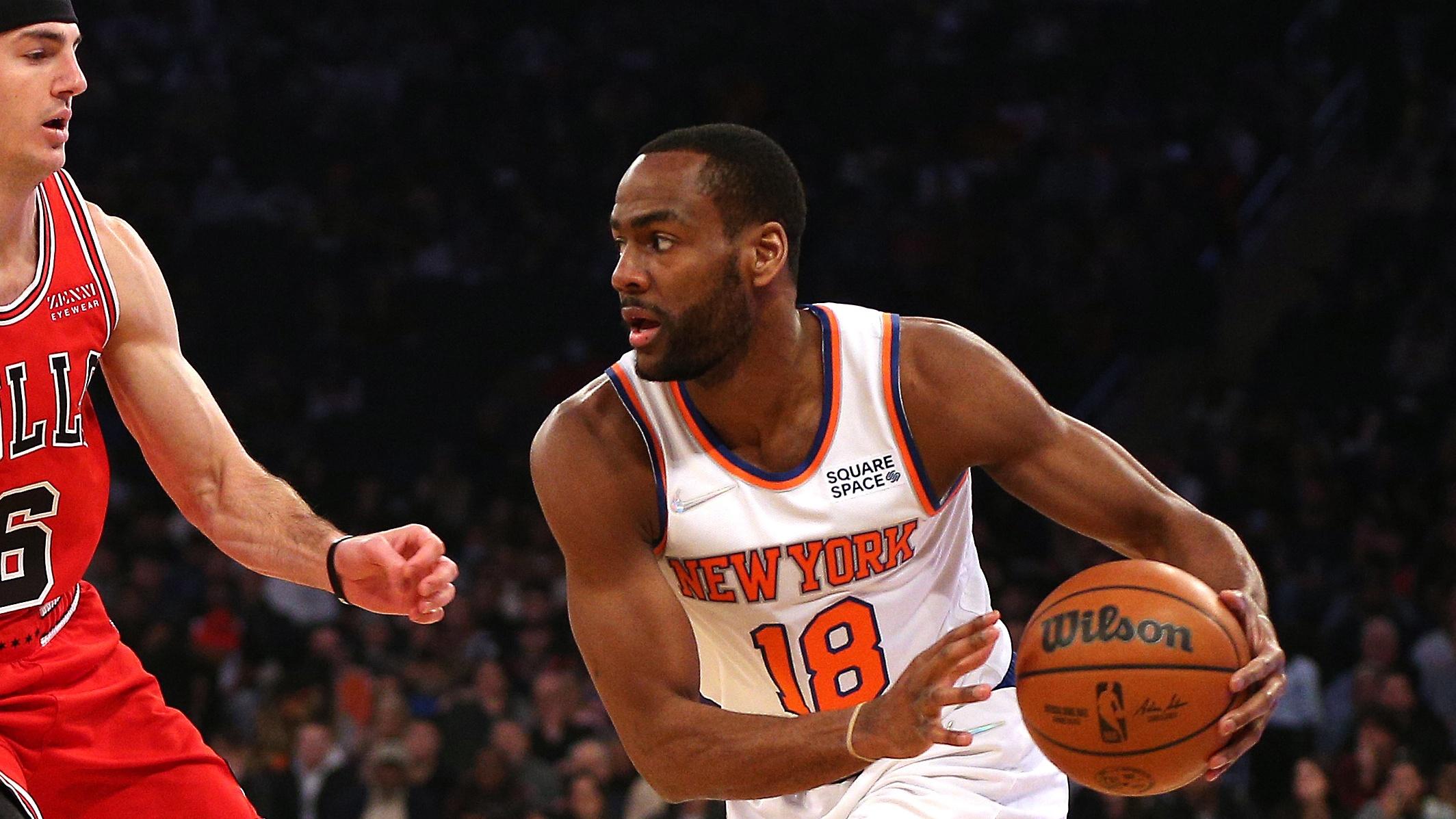 Mar 28, 2022; New York, New York, USA; New York Knicks guard Alec Burks (18) dribbles the ball against Chicago Bulls guard Alex Caruso (6) during the first half at Madison Square Garden. Mandatory Credit: Andy Marlin-USA TODAY Sports / © Andy Marlin-USA TODAY Sports