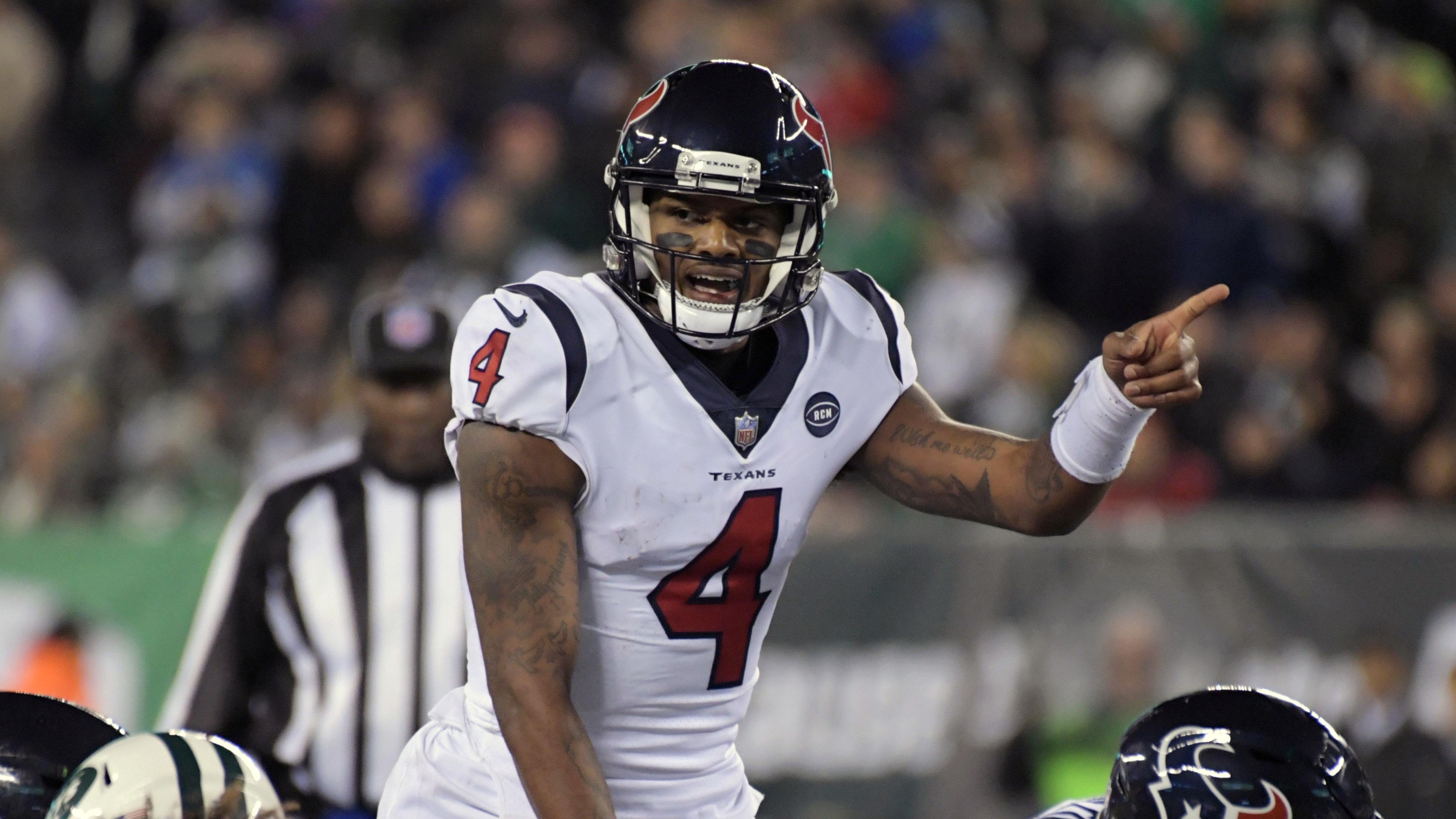 Dec 15, 2018; East Rutherford, NJ, USA; Houston Texans quarterback Deshaun Watson (4) gestures in the fourth quarter against the New York Jets at MetLife Stadium. The Texans defeated the Jets 29-22. Mandatory Credit: Kirby Lee-USA TODAY Sports / © Kirby Lee-USA TODAY Sports