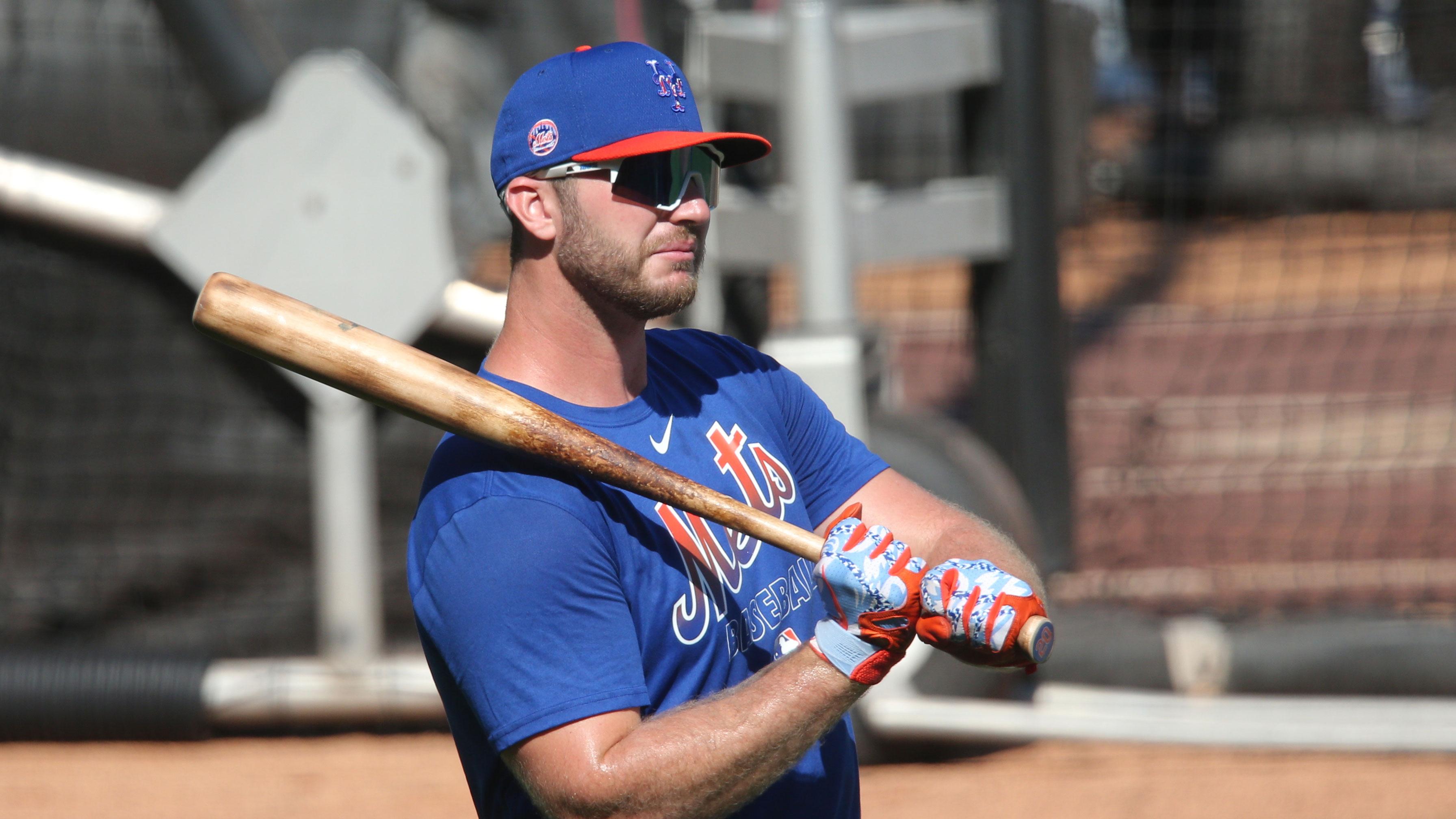 Jul 6, 2020; Flushing Meadows, New York, United States; New York Mets first baseman Pete Alonso (20) prepares for batting practice during workouts at Citi Field. / Brad Penner-USA TODAY Sports