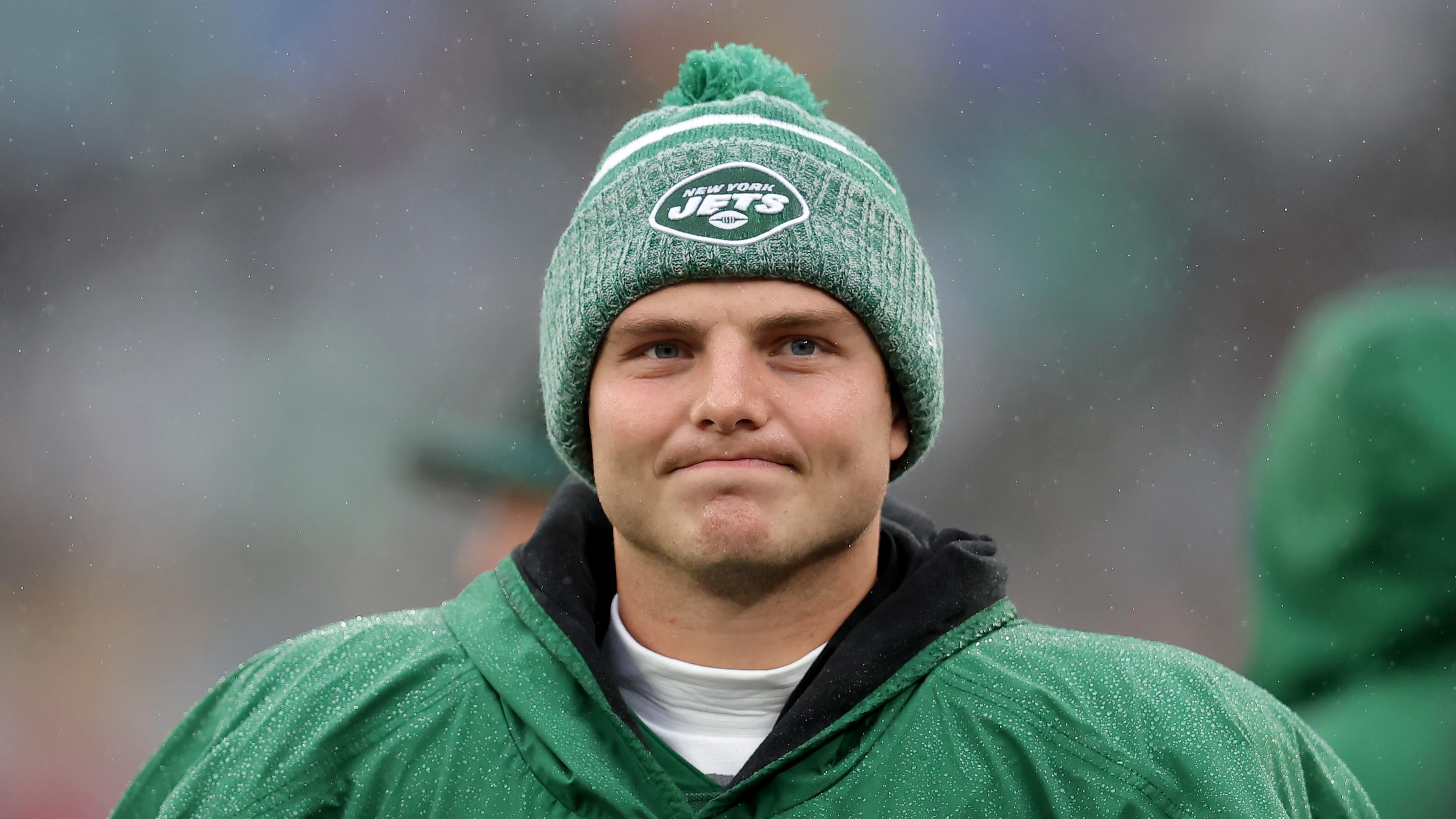 Dec 3, 2023; East Rutherford, New Jersey, USA; New York Jets quarterback Zach Wilson (2) reacts on the sideline during the first quarter against the Atlanta Falcons at MetLife Stadium. Mandatory Credit: Brad Penner-USA TODAY Sports / © Brad Penner-USA TODAY Sports