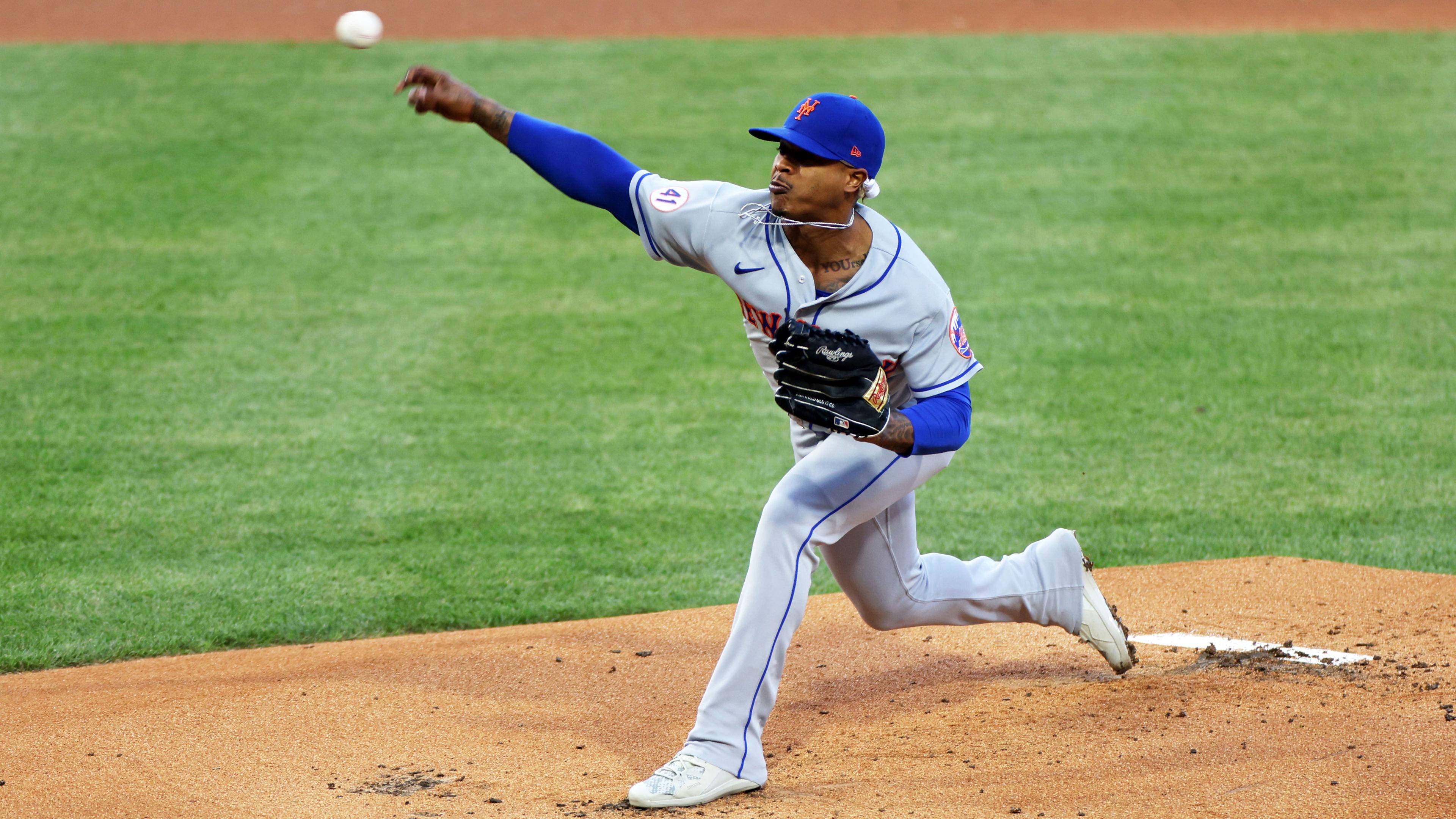 Apr 30, 2021; Philadelphia, Pennsylvania, USA; New York Mets starting pitcher Marcus Stroman (0) pitches against the Philadelphia Phillies in the first inning at Citizens Bank Park at Citizens Bank Park. / Kam Nedd-USA TODAY Sports