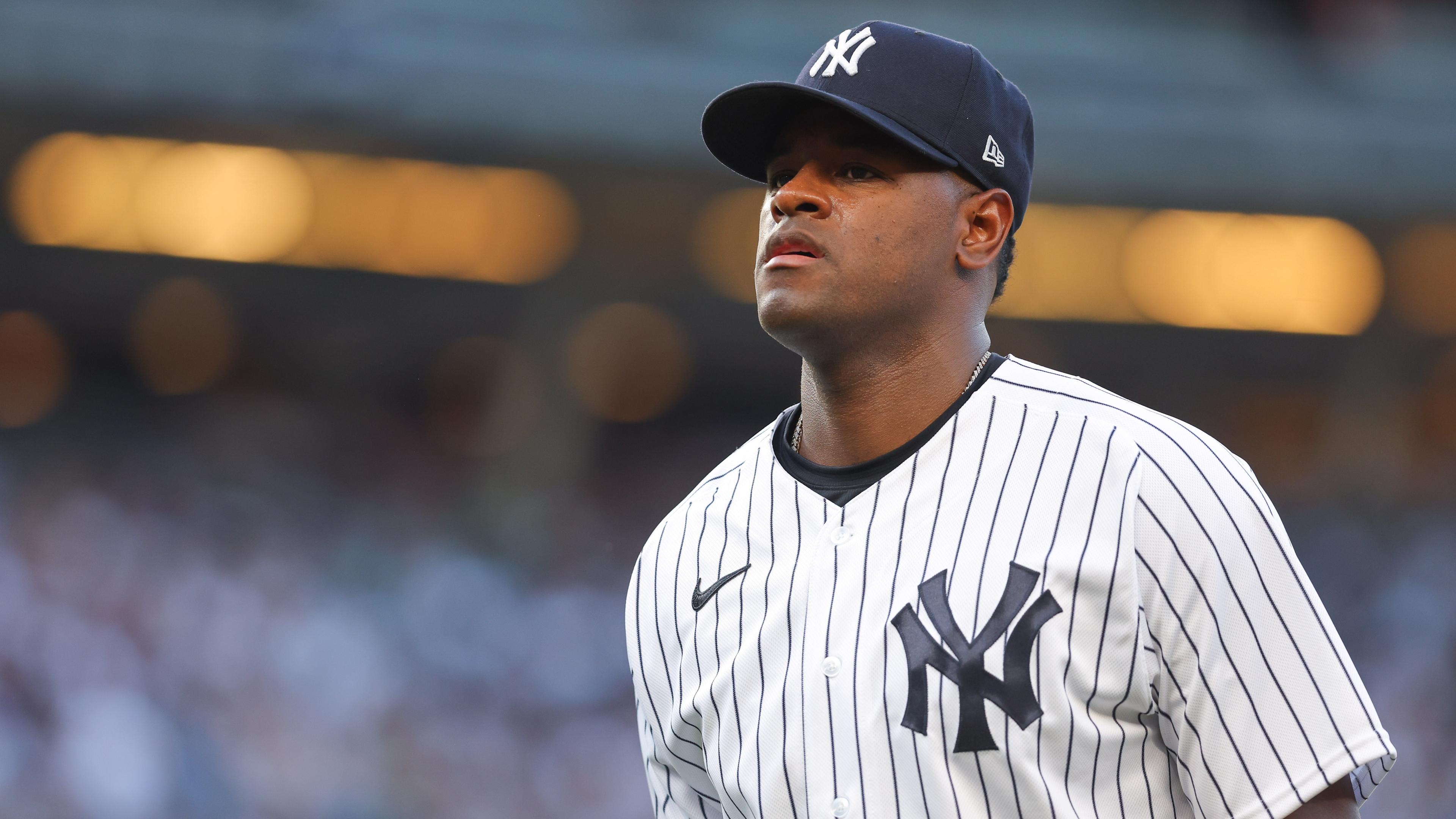 Jul 13, 2022; Bronx, New York, USA; New York Yankees starting pitcher Luis Severino (40) walks off the field after the second inning against the Cincinnati Reds at Yankee Stadium. / Vincent Carchietta-USA TODAY Sports