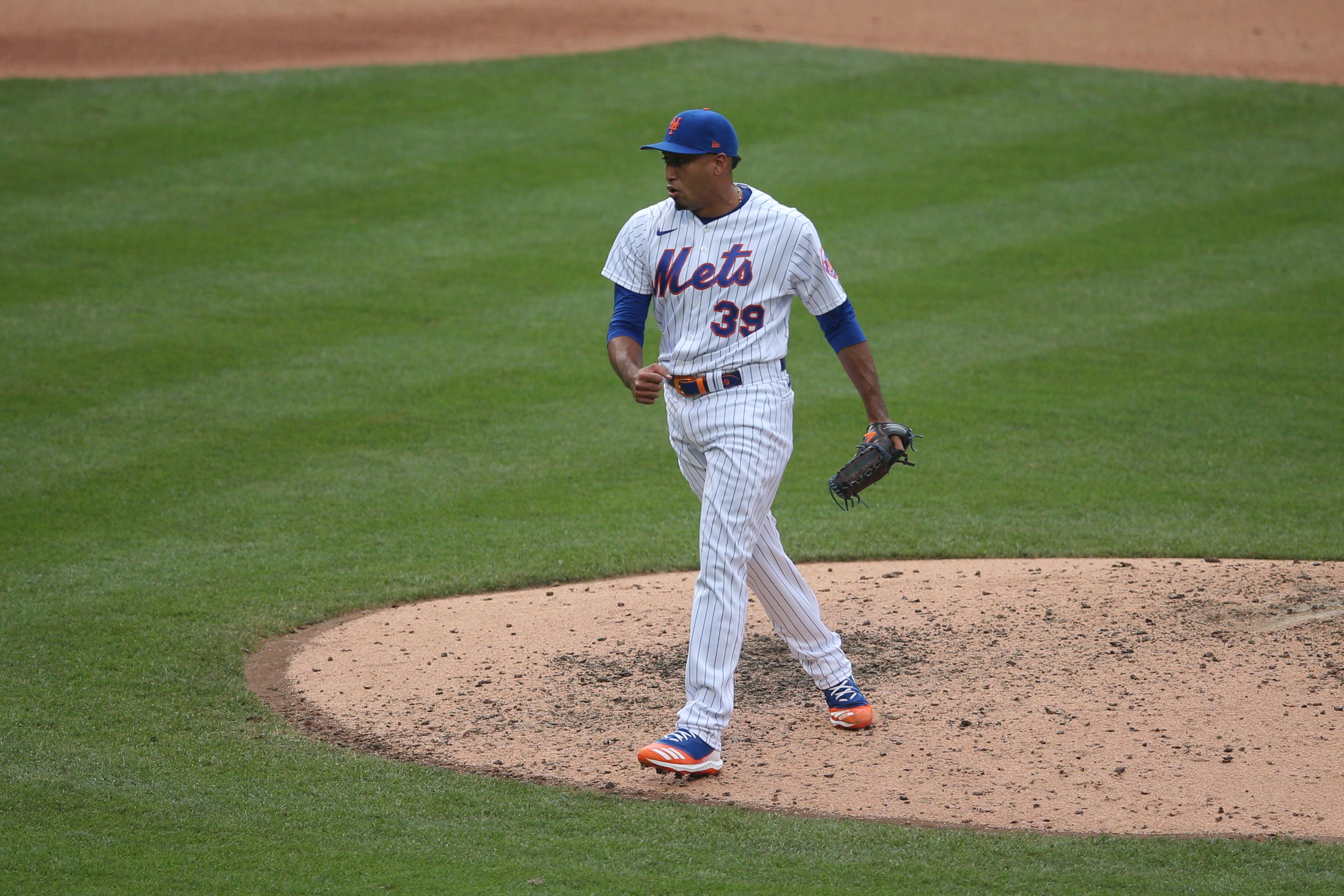 Jul 24, 2020; New York City, New York, USA; New York Mets relief pitcher Edwin Diaz (39) pumps his fist after closing an opening day game against the Atlanta Braves at Citi Field. / Brad Penner-USA TODAY Sports