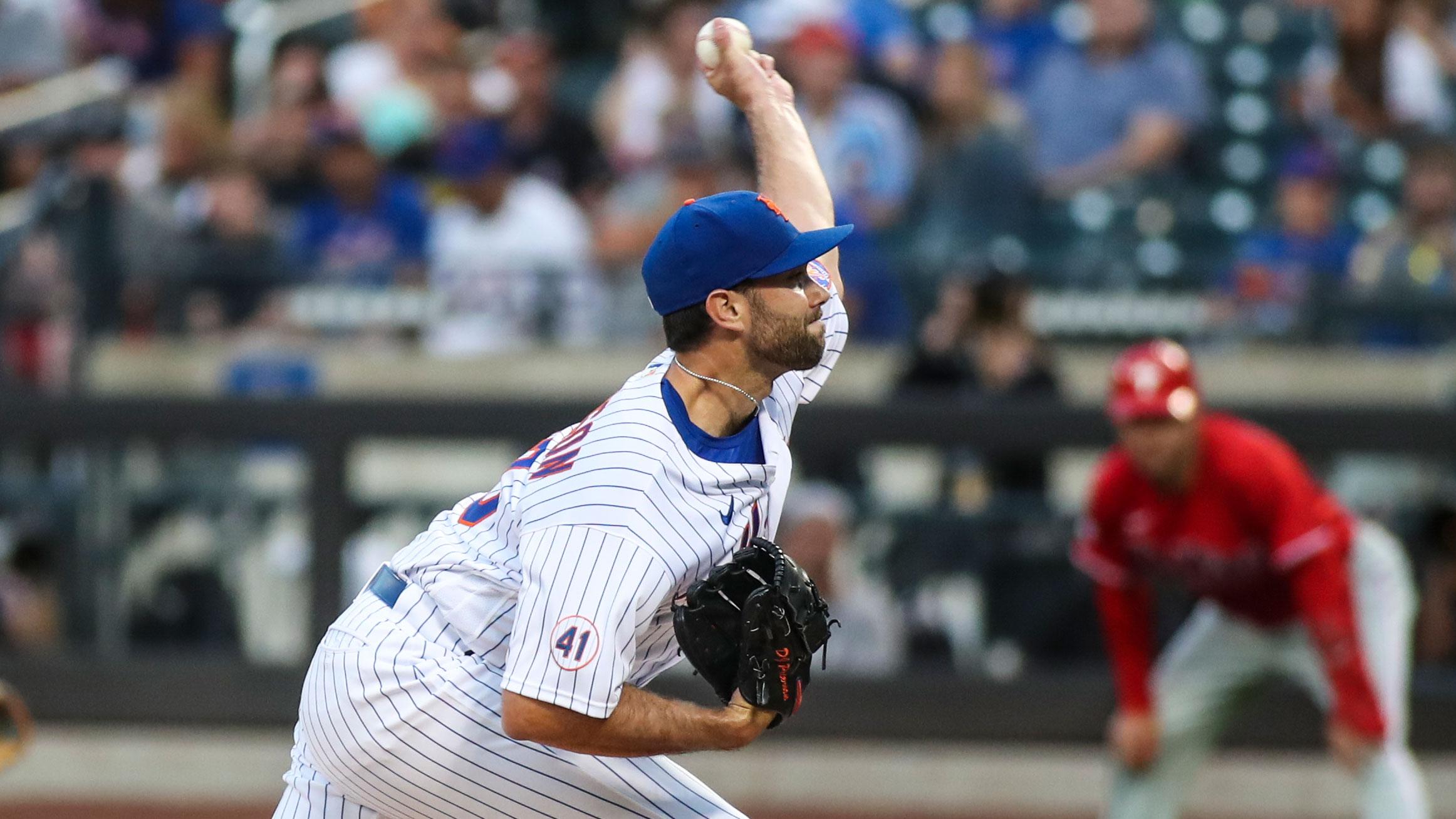 Jun 25, 2021; New York City, New York, USA; New York Mets pitcher Dave Peterson (23) pitches in the first inning against the Philadelphia Phillies at Citi Field. / Wendell Cruz-USA TODAY Sports