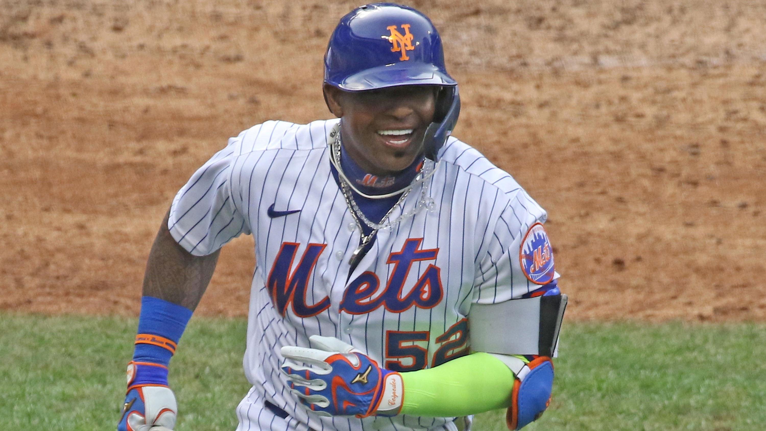 Yoenis Cespedes after he hit a home run in the seventh inning as the Atlanta Braves play the NY Mets on Opening Day at Citi Field in Queens, NY on July 24, 2020. The Atlanta Braves Play The Ny Mets On Opening Day At Citi Field In Queens Ny On July 24 2020 / © Chris Pedota, NorthJersey.com via Imagn Content Services, LLC