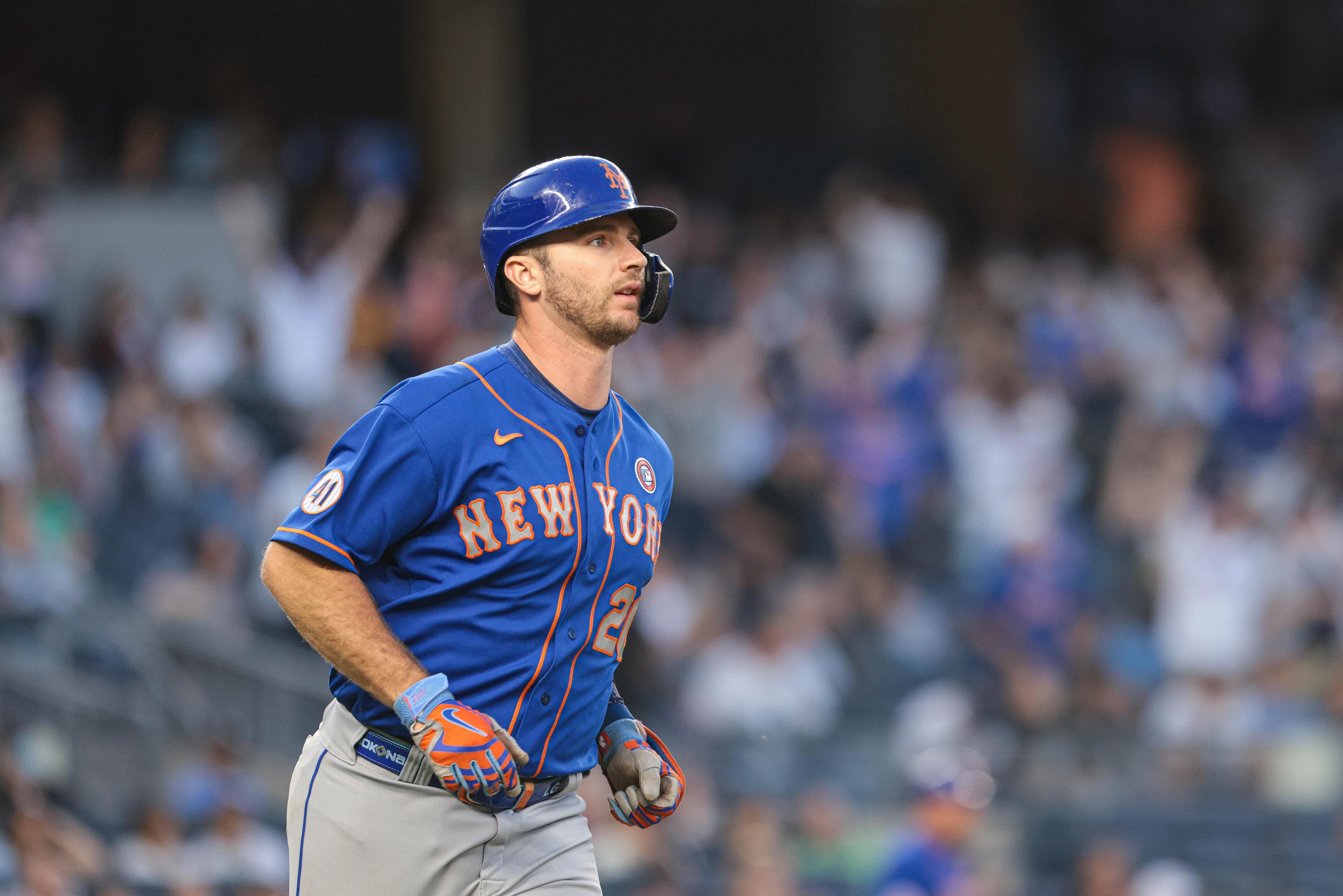 Jul 4, 2021; Bronx, New York, USA; New York Mets first baseman Pete Alonso (20) looks up after hitting a two run home run during the third inning against the New York Yankees at Yankee Stadium. Mandatory Credit: Vincent Carchietta-USA TODAY Sports / Vincent Carchietta-USA TODAY Sports