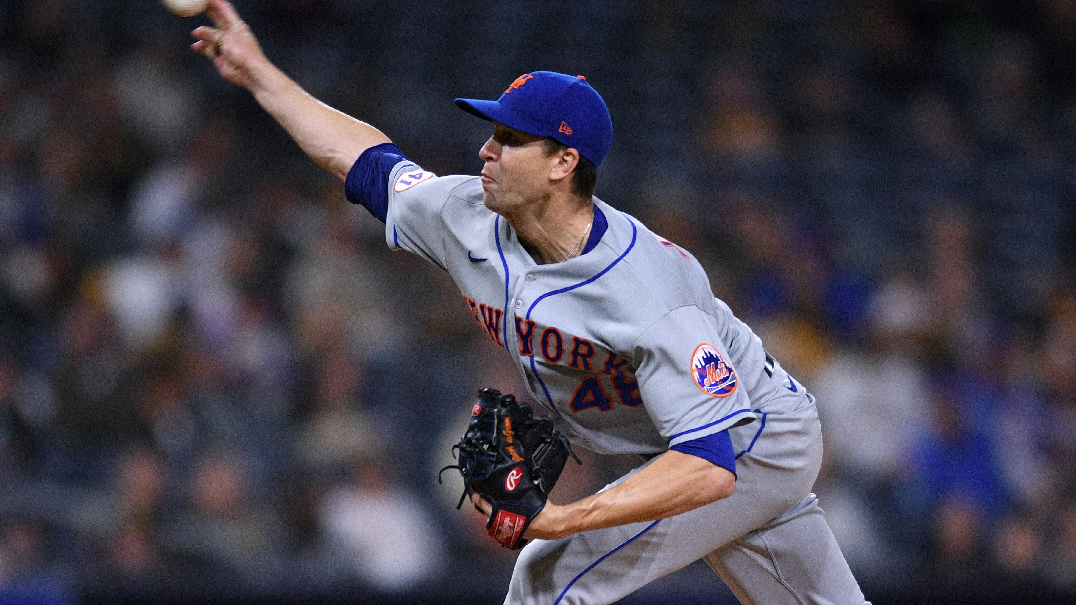 New York Mets starting pitcher Jacob deGrom (48) throws a pitch against the San Diego Padres during the sixth inning at Petco Park. / Orlando Ramirez-USA TODAY Sports