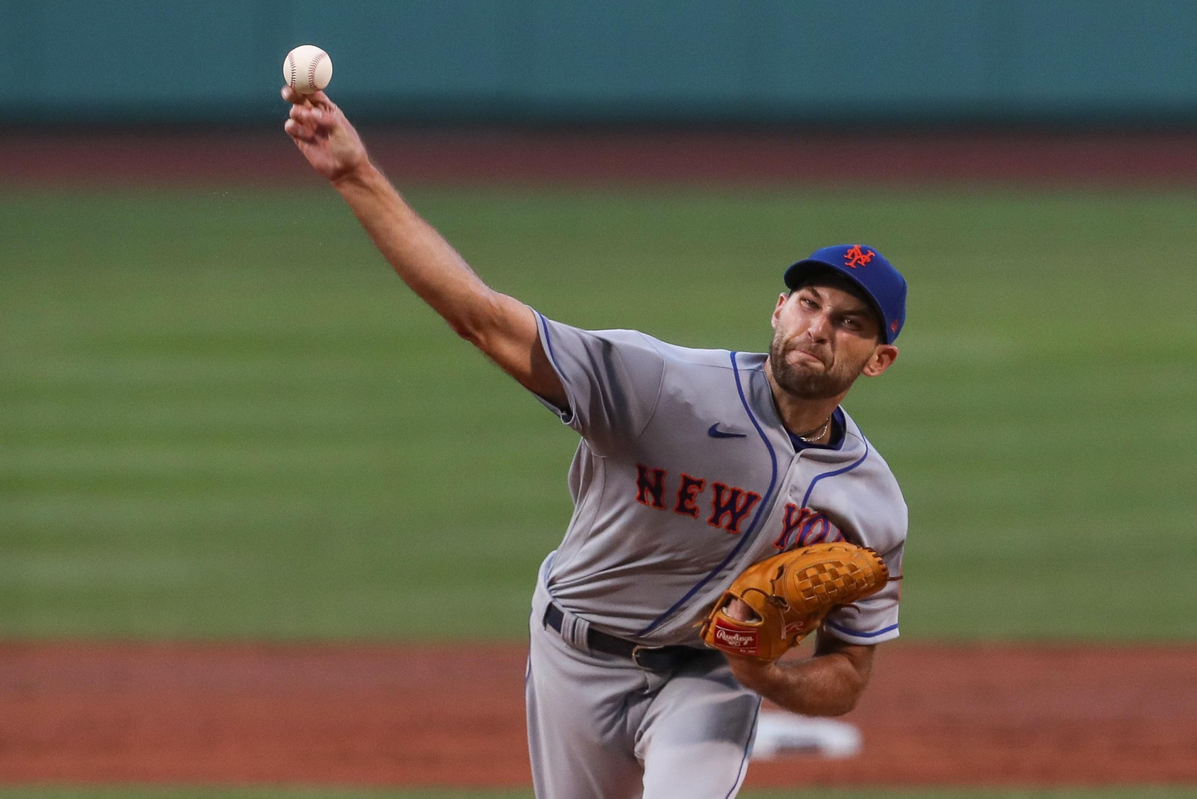 Michael Wacha delivers pitch in Mets debut / USA TODAY