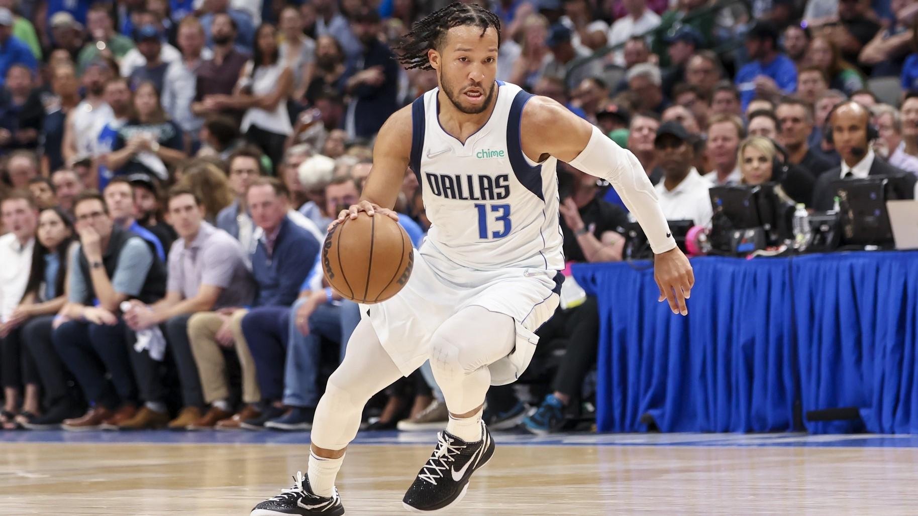 May 6, 2022; Dallas, Texas, USA; Dallas Mavericks guard Jalen Brunson (13) drives to the basket during the third quarter against the Phoenix Suns in game three of the second round of the 2022 NBA playoffs at American Airlines Center. / Kevin Jairaj-USA TODAY Sports