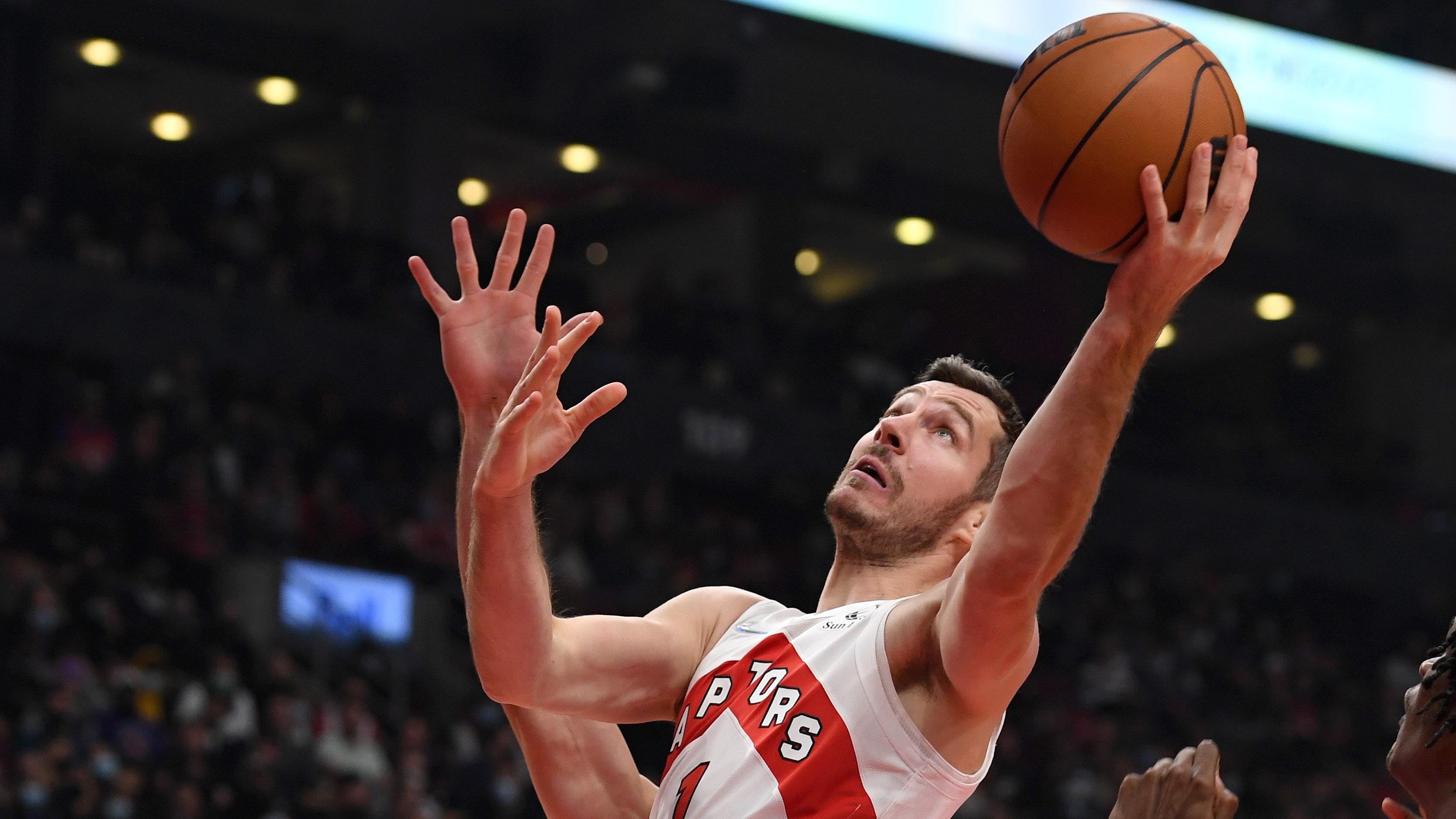 Toronto Raptors guard Goran Dragic (1) goes to the basket against Chicago Bulls in the first half at Scotiabank Arena. / Dan Hamilton - USA TODAY Sports