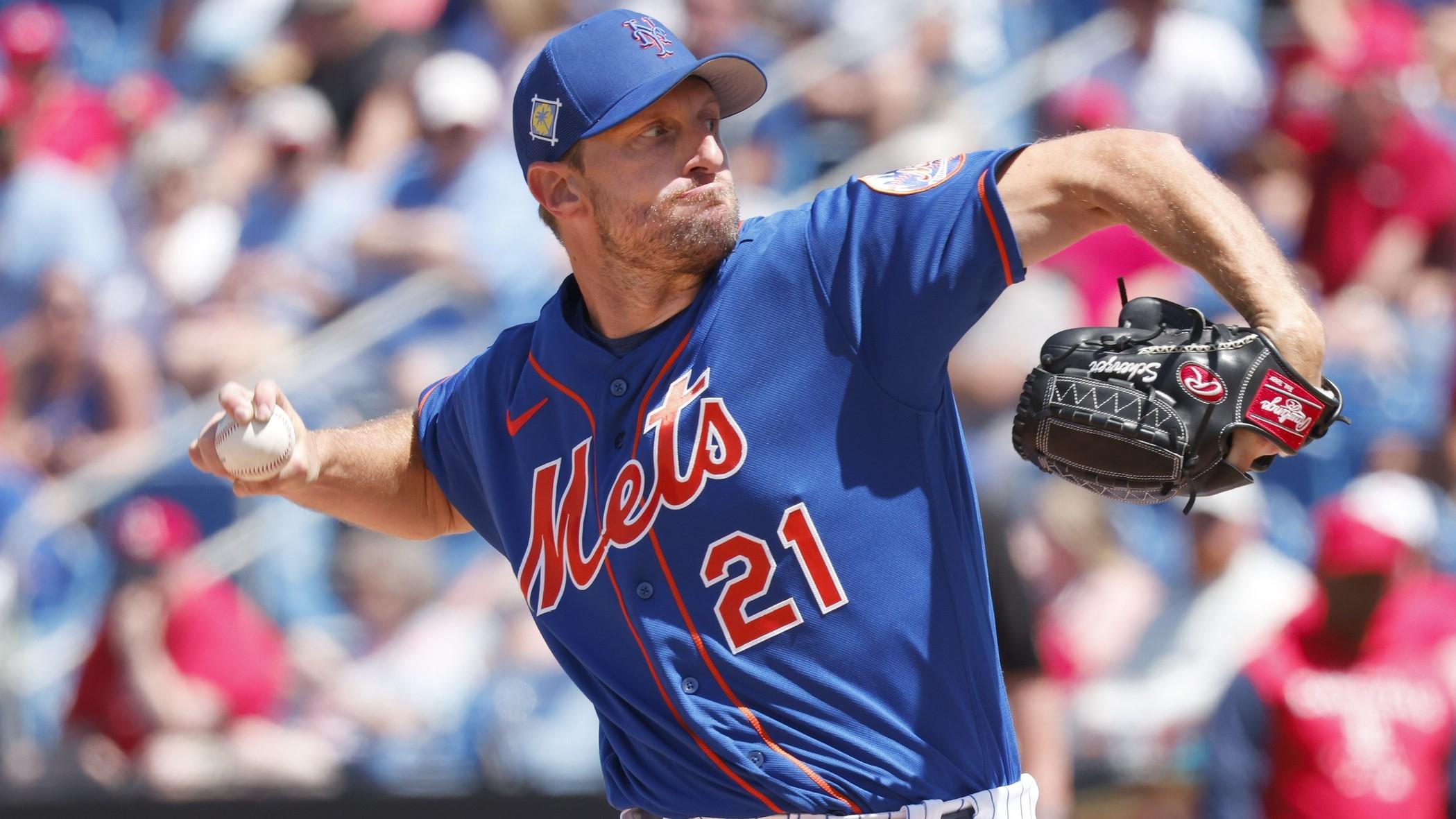 Mar 27, 2022; Port St. Lucie, Florida, USA; New York Mets starting pitcher Max Scherzer (21) throws a pitch during the fourth inning of a spring training game against the St. Louis Cardinals at Clover Park. / Reinhold Matay-USA TODAY Sports