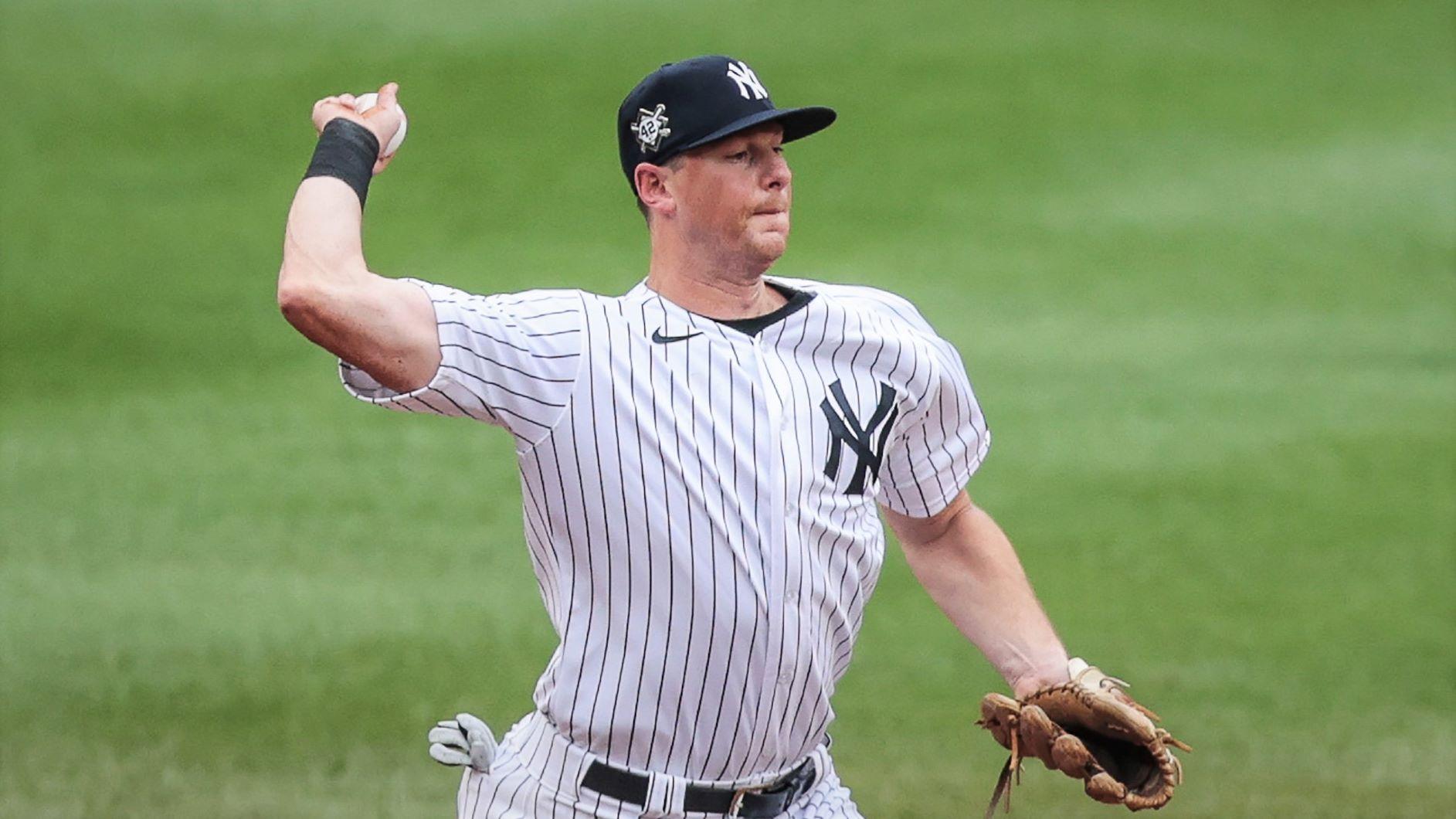 Aug 29, 2020; Bronx, New York, USA; New York Yankees second baseman DJ LeMahieu throws the ball to first base for an out during the first inning against the New York Mets at Yankee Stadium. Mandatory Credit: Vincent Carchietta-USA TODAY Sports / Vincent Carchietta - USA TODAY Sports