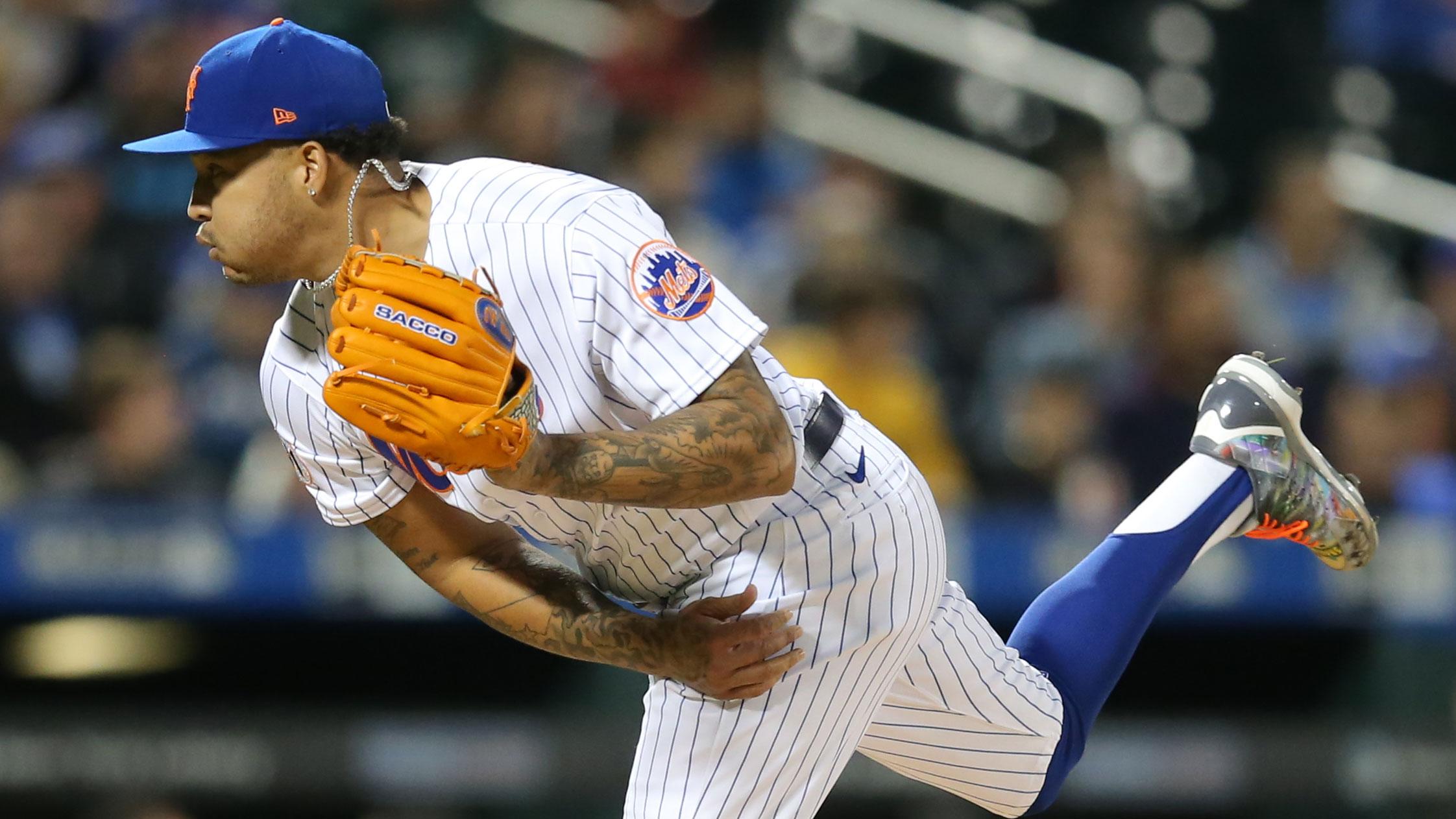 Sep 29, 2021; New York City, New York, USA; New York Mets starting pitcher Taijuan Walker (99) throws against the Miami Marlins during the first inning at Citi Field. / Brad Penner-USA TODAY Sports