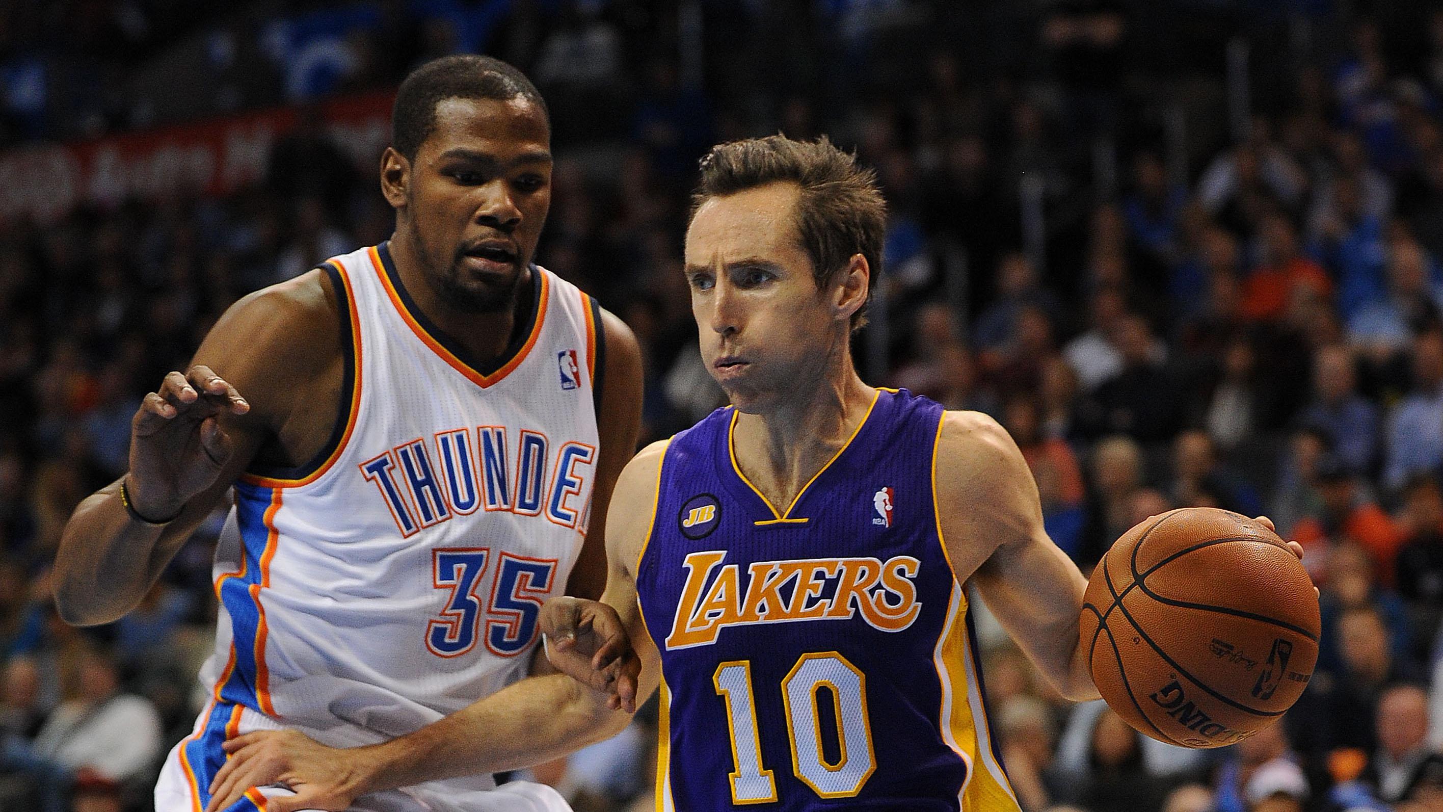 Kevin Durant guards Steve Nash / USA TODAY