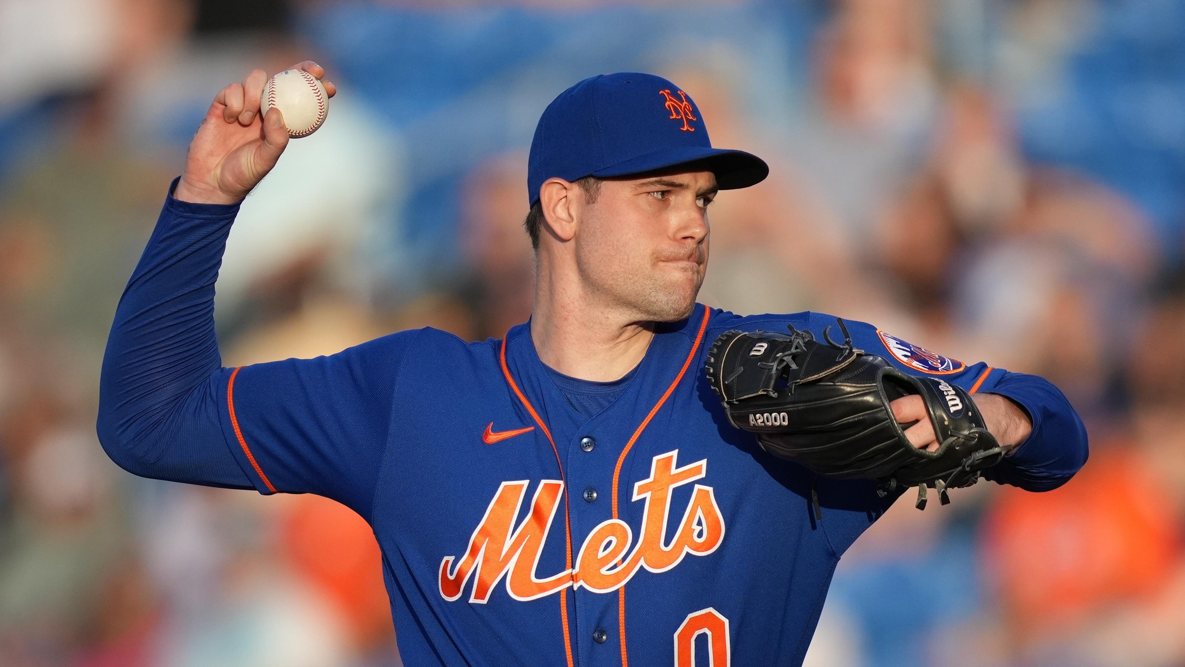 Mar 22, 2022; Port St. Lucie, Florida, USA; New York Mets relief pitcher Adam Ottavino (0) delivers a pitch in the third inning of the spring training game against the Houston Astro at Clover Park. Mandatory Credit: Jasen Vinlove-USA TODAY Sports / © Jasen Vinlove-USA TODAY Sports