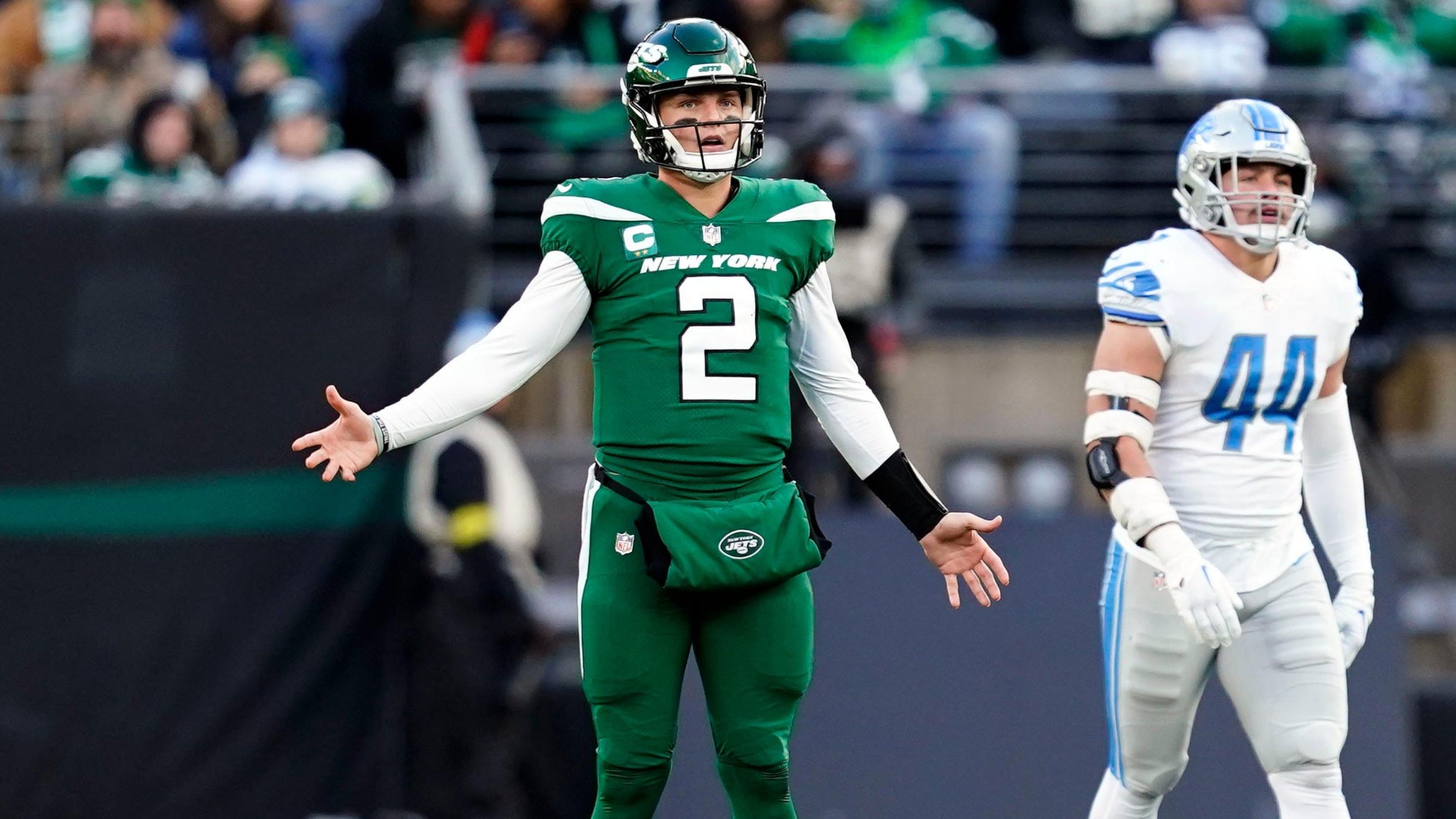 New York Jets quarterback Zach Wilson (2) reacts after failing to convert on downs in the second half. The Lions defeat the Jets, 20-17, at MetLife Stadium on Sunday, Dec. 18, 2022 / Danielle Parhizkaran - NorthJersey.com - USA TODAY NETWORK