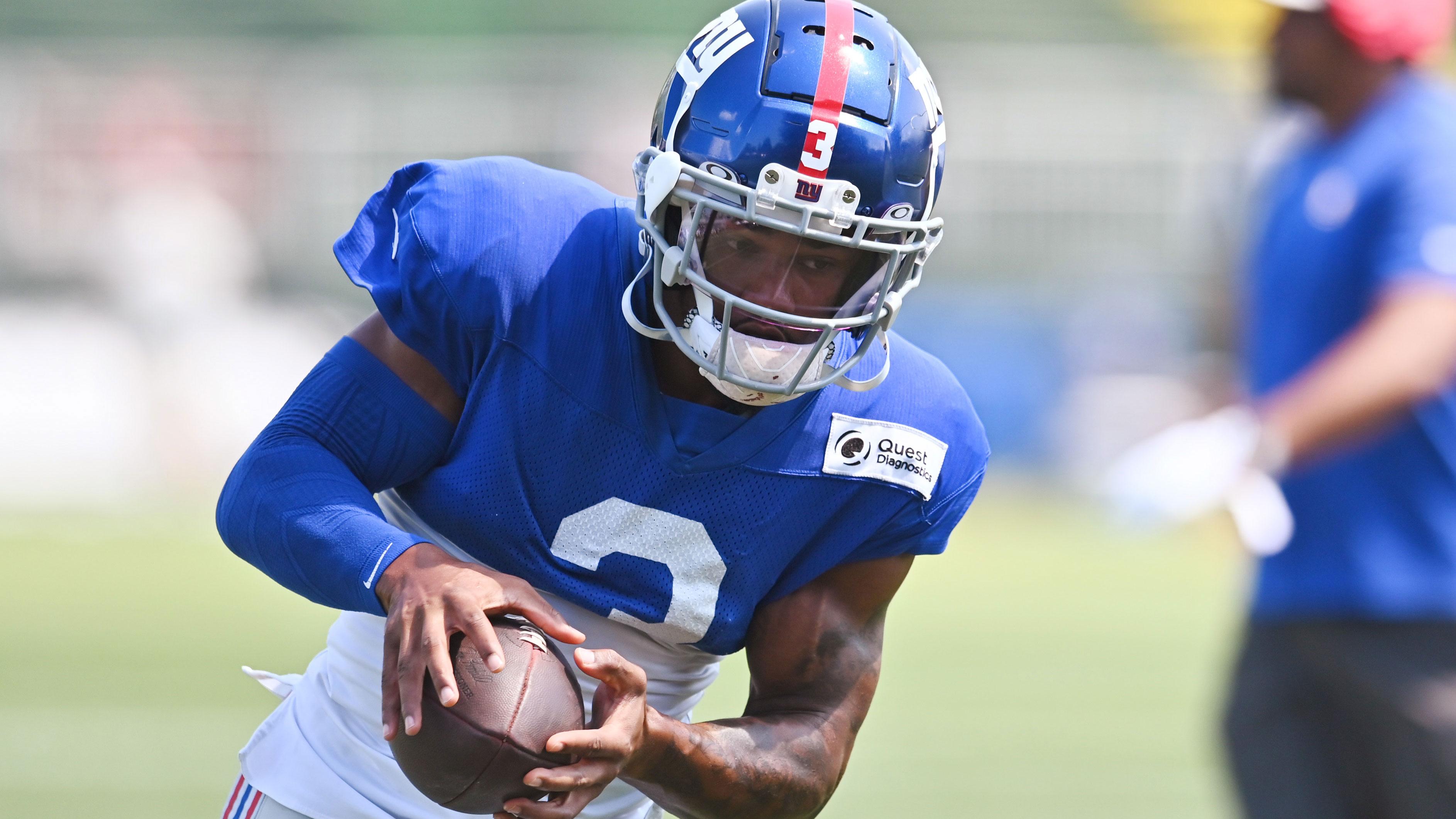 Aug 20, 2021; Berea, OH, USA; New York Giants wide receiver Sterling Shepard (3) catches a pass during a joint practice with the Cleveland Browns at CrossCountry Mortgage Campus. / Ken Blaze-USA TODAY Sports