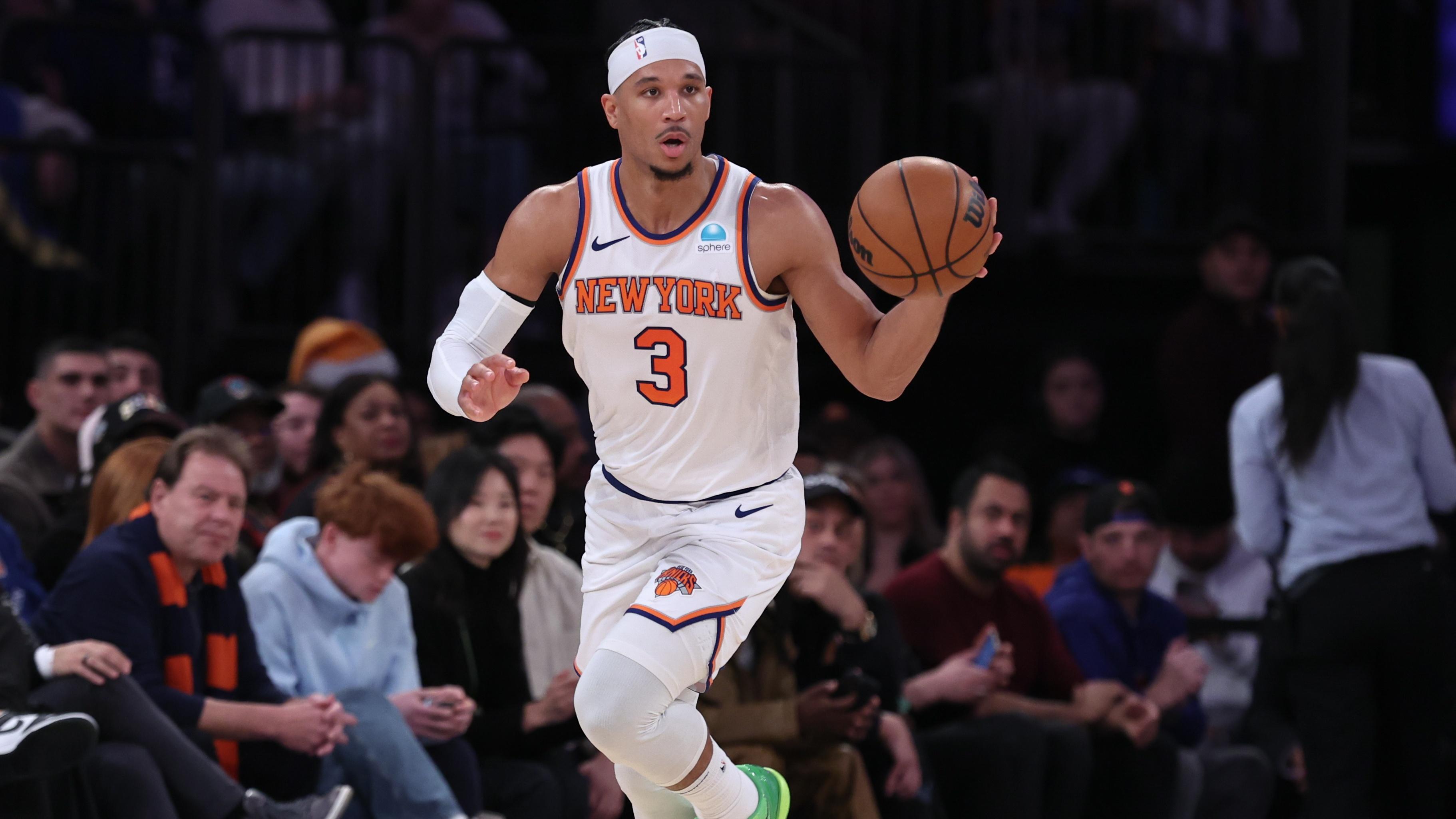 New York Knicks guard Josh Hart (3) dribbles up court during the first half against the Milwaukee Bucks at Madison Square Garden / Vincent Carchietta - USA TODAY Sports