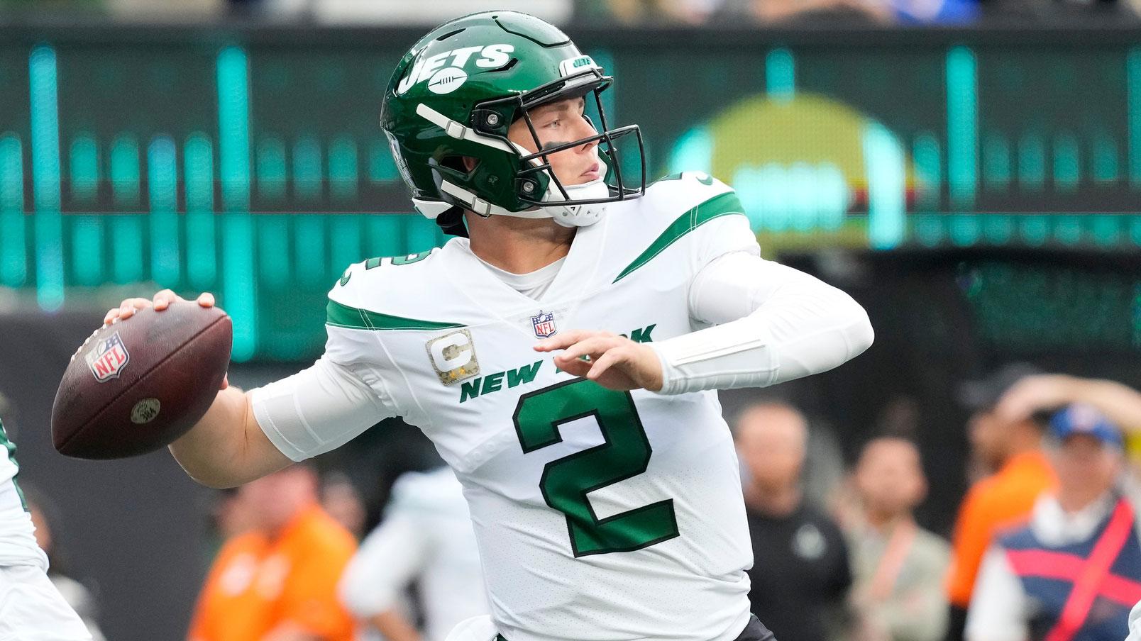 Nov 6, 2022; East Rutherford, NJ, USA; New York Jets quarterback Zach Wilson (2) throws in the first quarter against the Buffalo Bills at MetLife Stadium. / Robert Deutsch-USA TODAY Sports