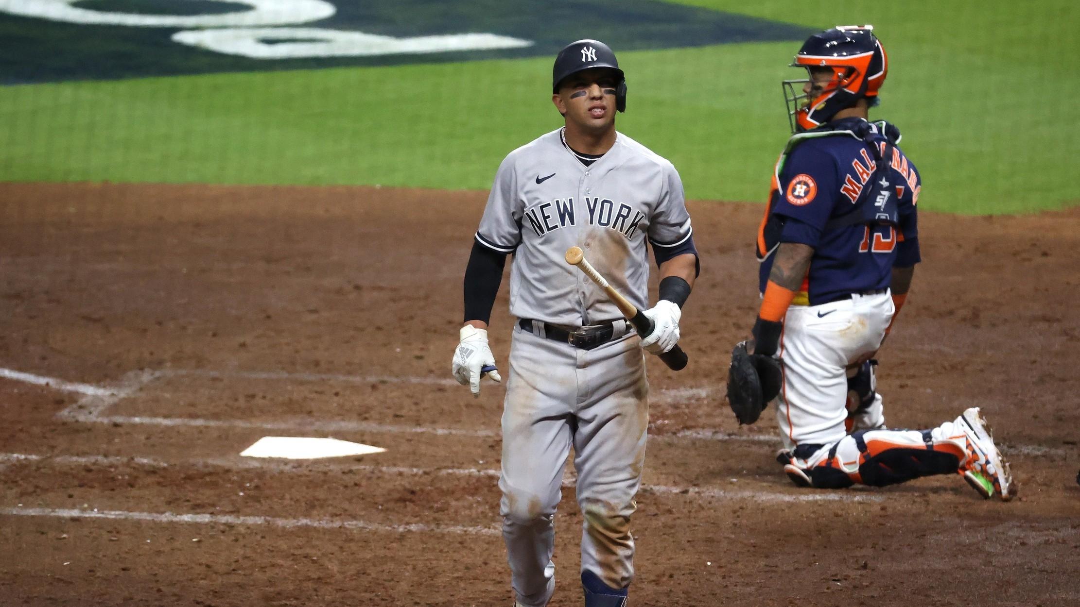 New York Yankees shortstop Oswald Peraza (left) reacts after striking out during the fifth inning against the Houston Astros during game two of the ALCS for the 2022 / Troy Taormina-USA TODAY Sports