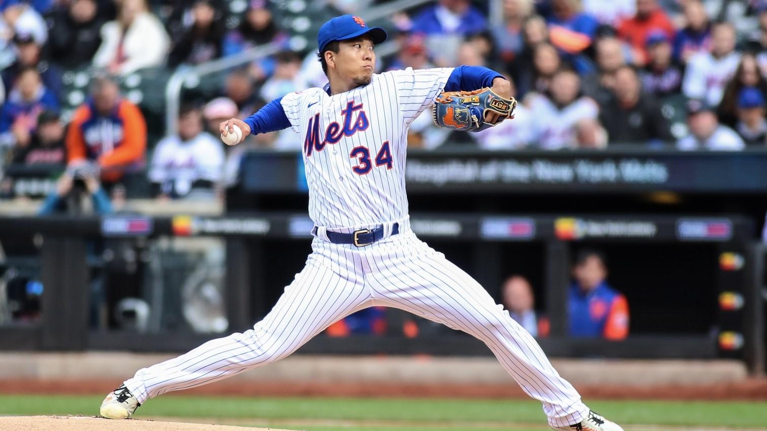 Apr 8, 2023; New York City, New York, USA; New York Mets starting pitcher Kodai Senga (34) pitches in the first inning against the Miami Marlins at Citi Field. / Wendell Cruz-USA TODAY Sports