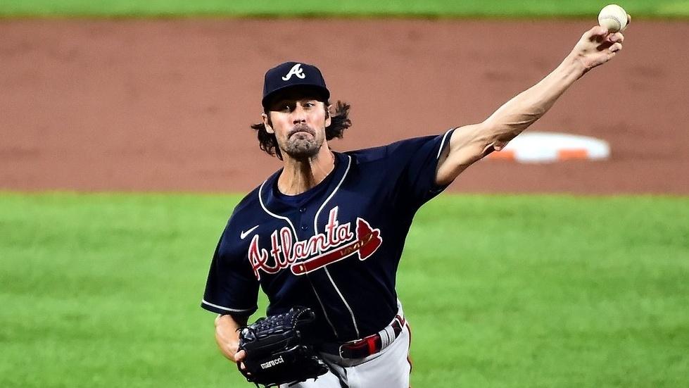 Sep 16, 2020; Baltimore, Maryland, USA; Atlanta Braves pitcher Cole Hamels (32) throws a pitch in the first inning against the Baltimore Orioles at Oriole Park at Camden Yards / Evan Habeeb-USA TODAY Sports