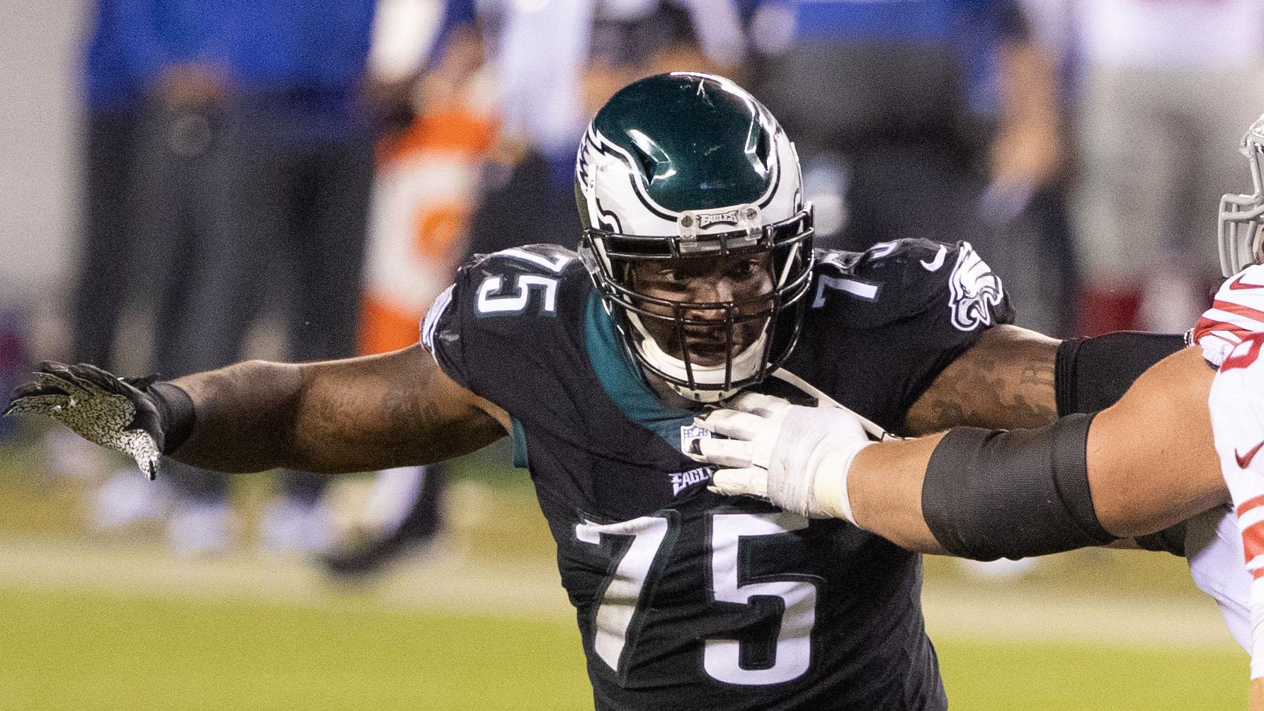 Philadelphia Eagles defensive end Vinny Curry (75) against the New York Giants during the fourth quarter at Lincoln Financial Field. / USA TODAY Sports
