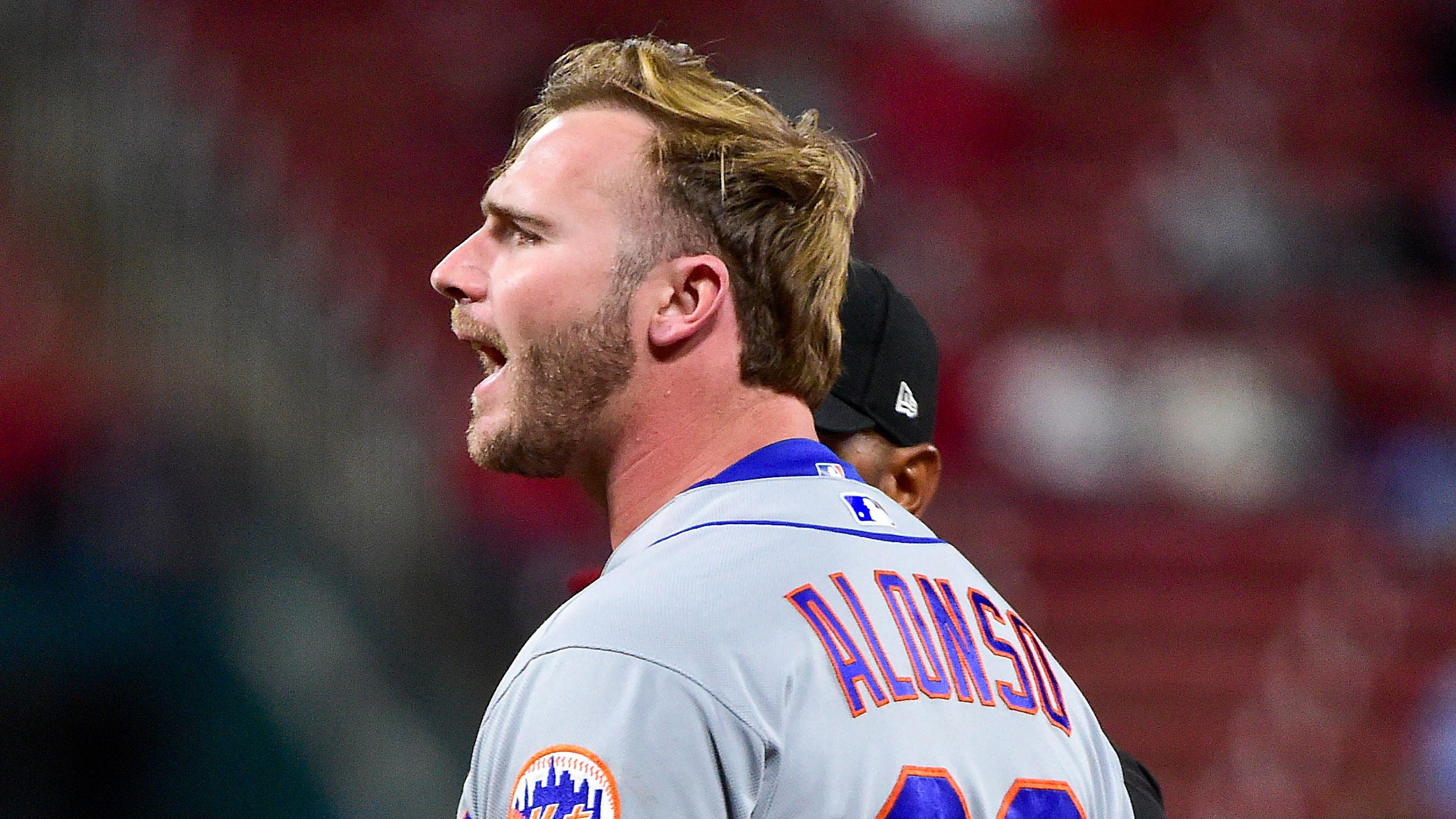Apr 26, 2022; St. Louis, Missouri, USA; New York Mets designated hitter Pete Alonso (20) reacts after he was hit in the head from a pitch by from St. Louis Cardinals relief pitcher Kodi Whitley (not pictured) during the eighth inning at Busch Stadium. / Jeff Curry-USA TODAY Sports
