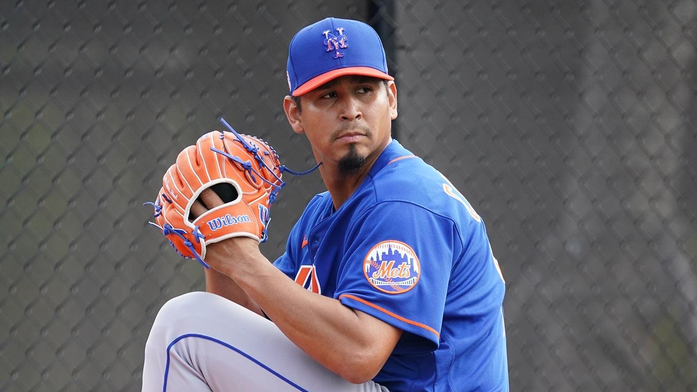Carlos Carrasco winds up to pitch at 2021 Mets spring training. / Courtesy of New York Mets