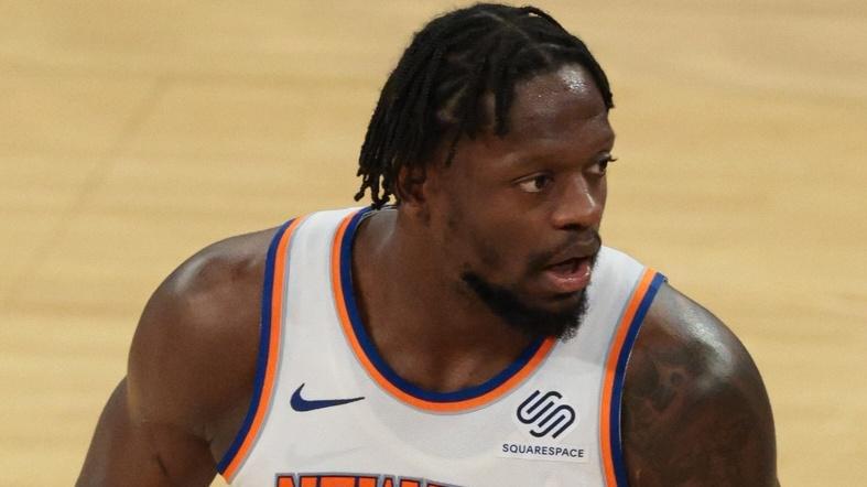 May 16, 2021; New York, New York, USA; New York Knicks forward Julius Randle (30) holds the ball against the Boston Celtics during the second half at Madison Square Garden / Vincent Carchietta-USA TODAY Sports