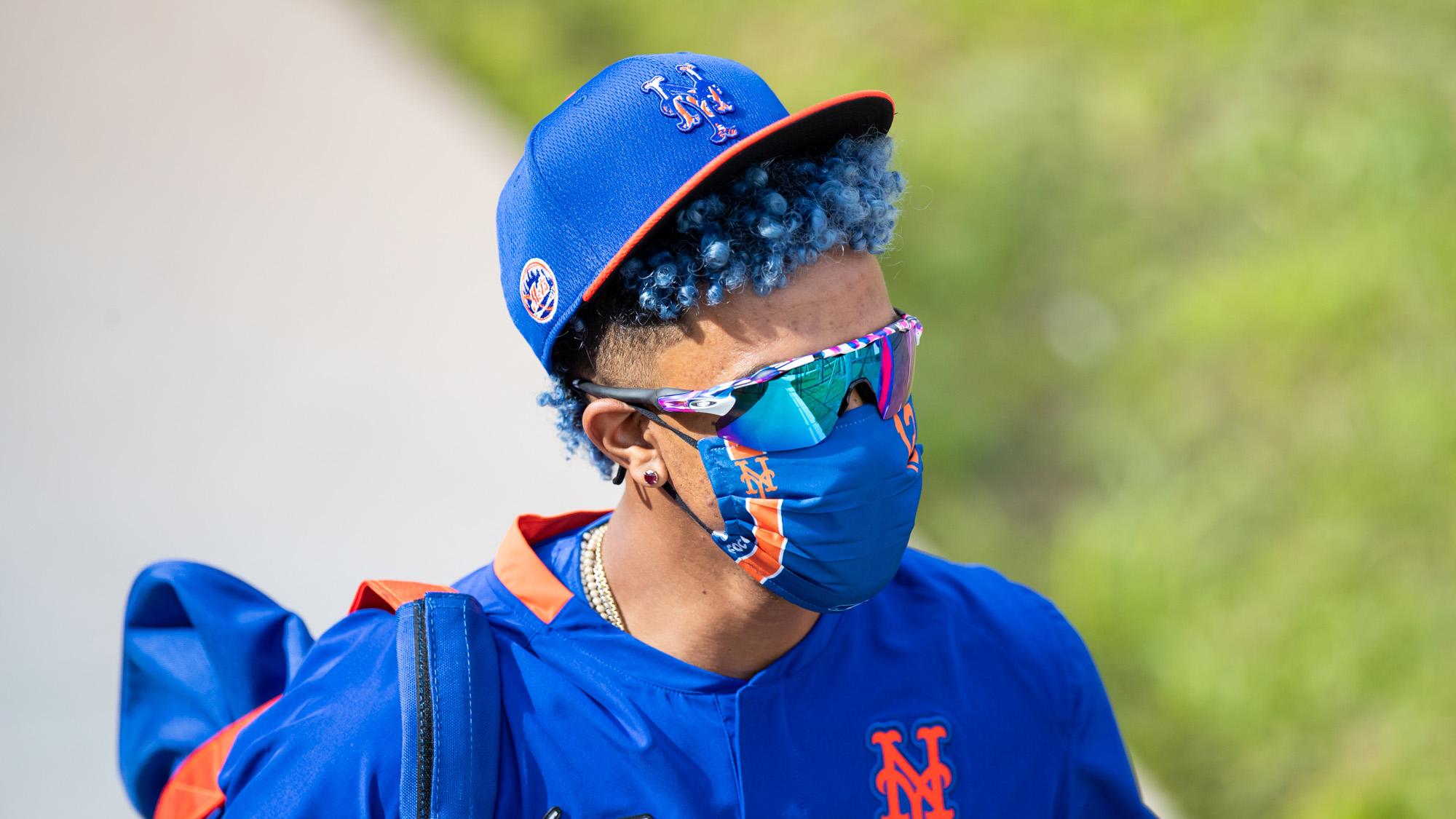 Francisco Lindor at spring training with mask on close up / Mary Holt/USA TODAY