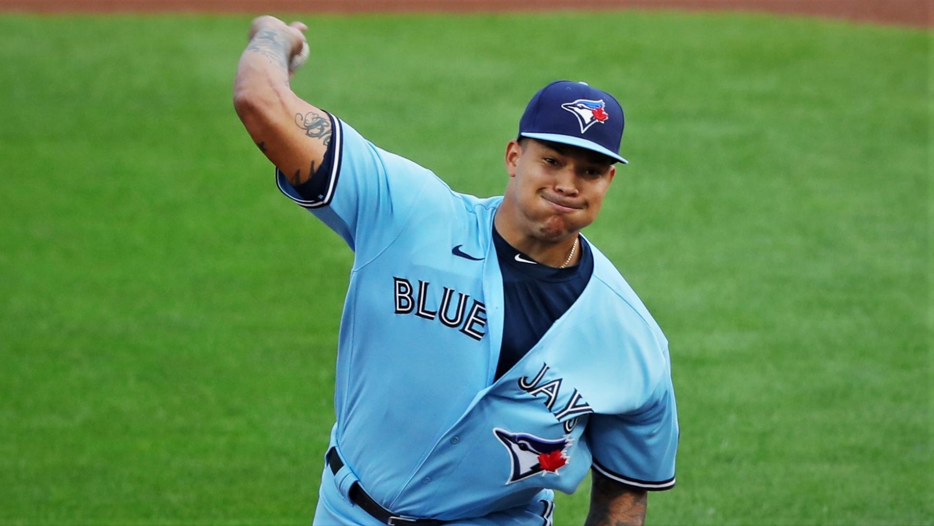 Sep 8, 2020; Buffalo, New York, USA; Toronto Blue Jays starting pitcher Taijuan Walker (00) throws a pitch during the first inning against the New York Yankees at Sahlen Field. Mandatory Credit: Timothy T. Ludwig-USA TODAY Sports / © Timothy T. Ludwig-USA TODAY Sports