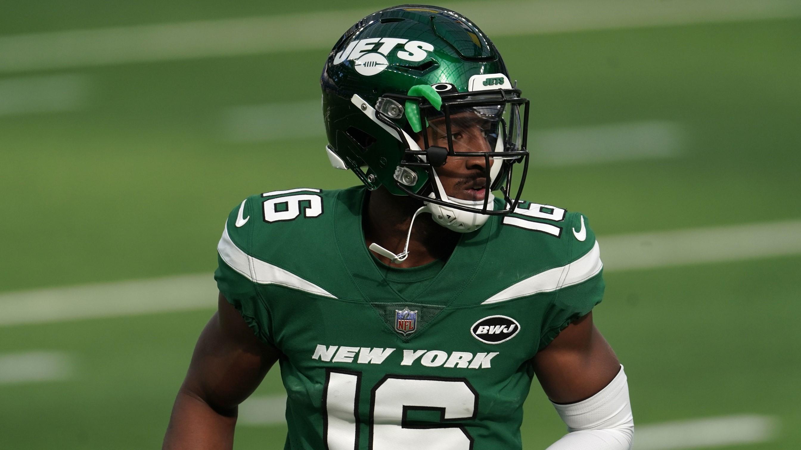 Dec 20, 2020; Inglewood, California, USA; New York Jets wide receiver Jeff Smith (16) before the game against the Los Angeles Rams at SoFi Stadium. The Jets defeated the Rams 23-20. / Kirby Lee-USA TODAY Sports