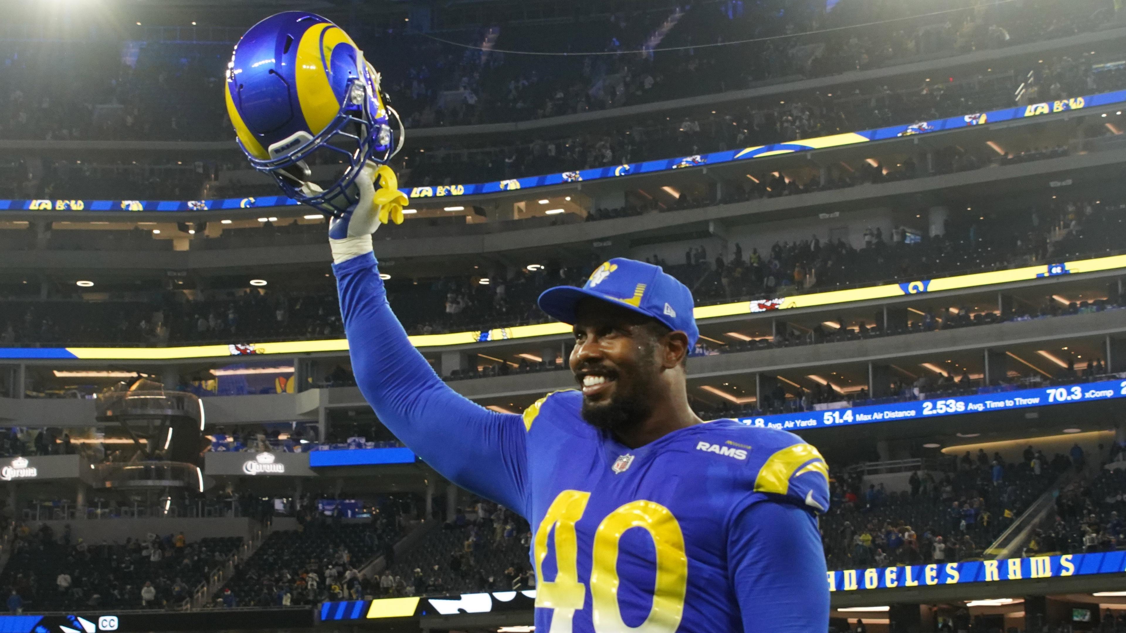 Dec 21, 2021; Inglewood, California, USA; Los Angeles Rams outside linebacker Von Miller (40) celebrates after the game against the Seattle Seahawks at SoFi Stadium. The Rams defeated the Seahawks 20-10. / Kirby Lee-USA TODAY Sports
